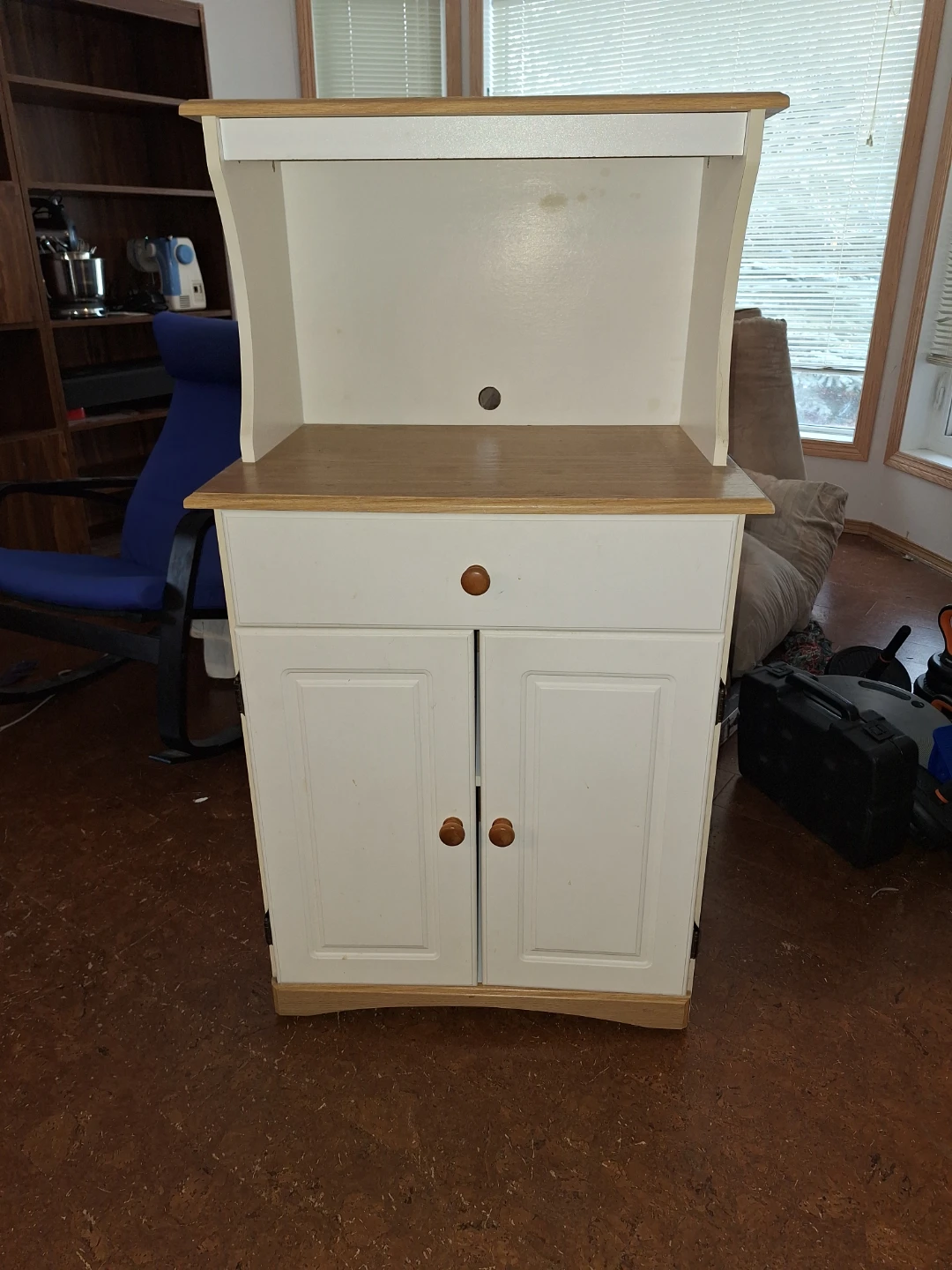 Microwave cart on wheels