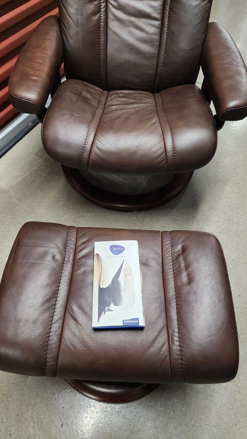 Brown Leather Stressless Recliner Chair with Ottoman - photo 2