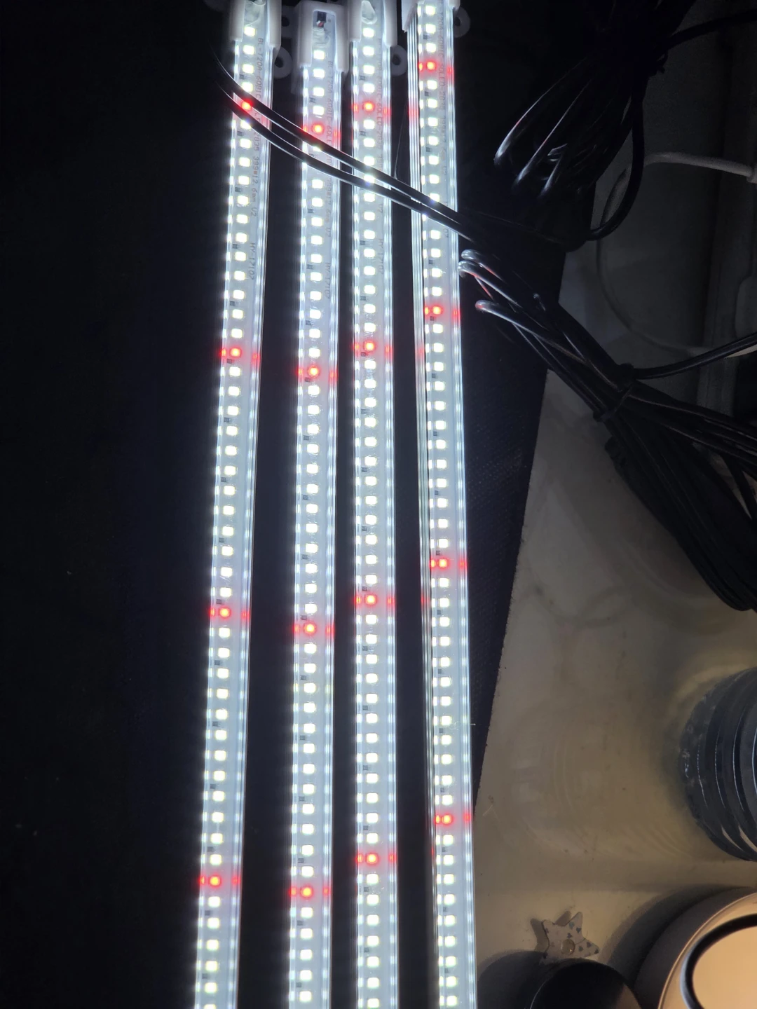 LED Grow Light - Full Spectrum, Auto On/Off