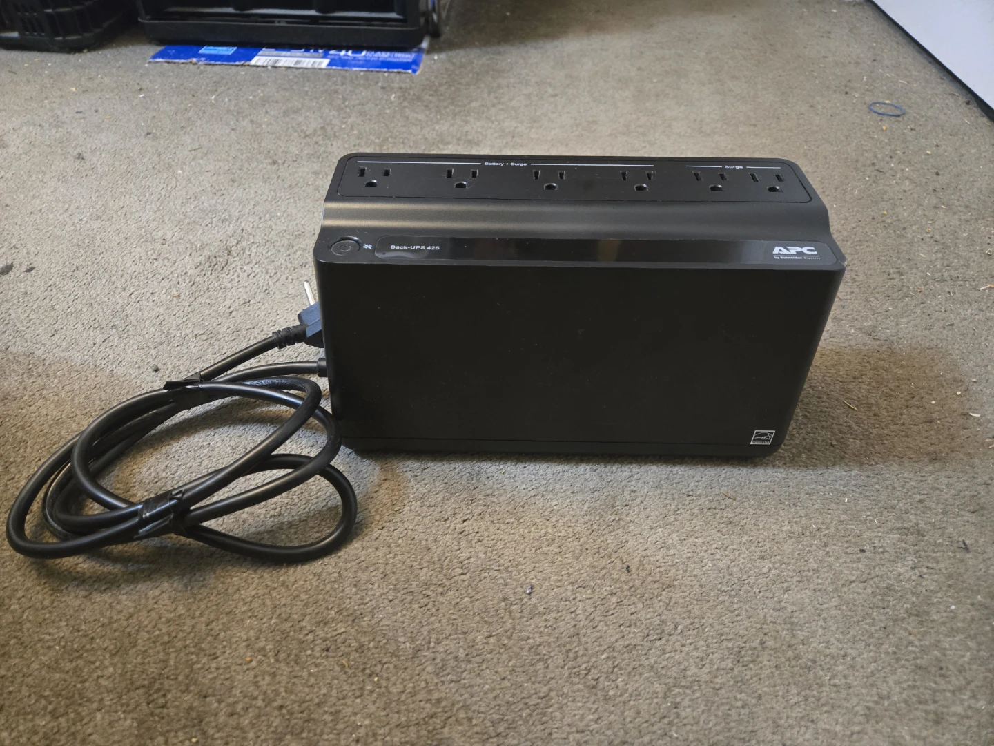 APC Back-UPS 425 Surge Protector - photo 2