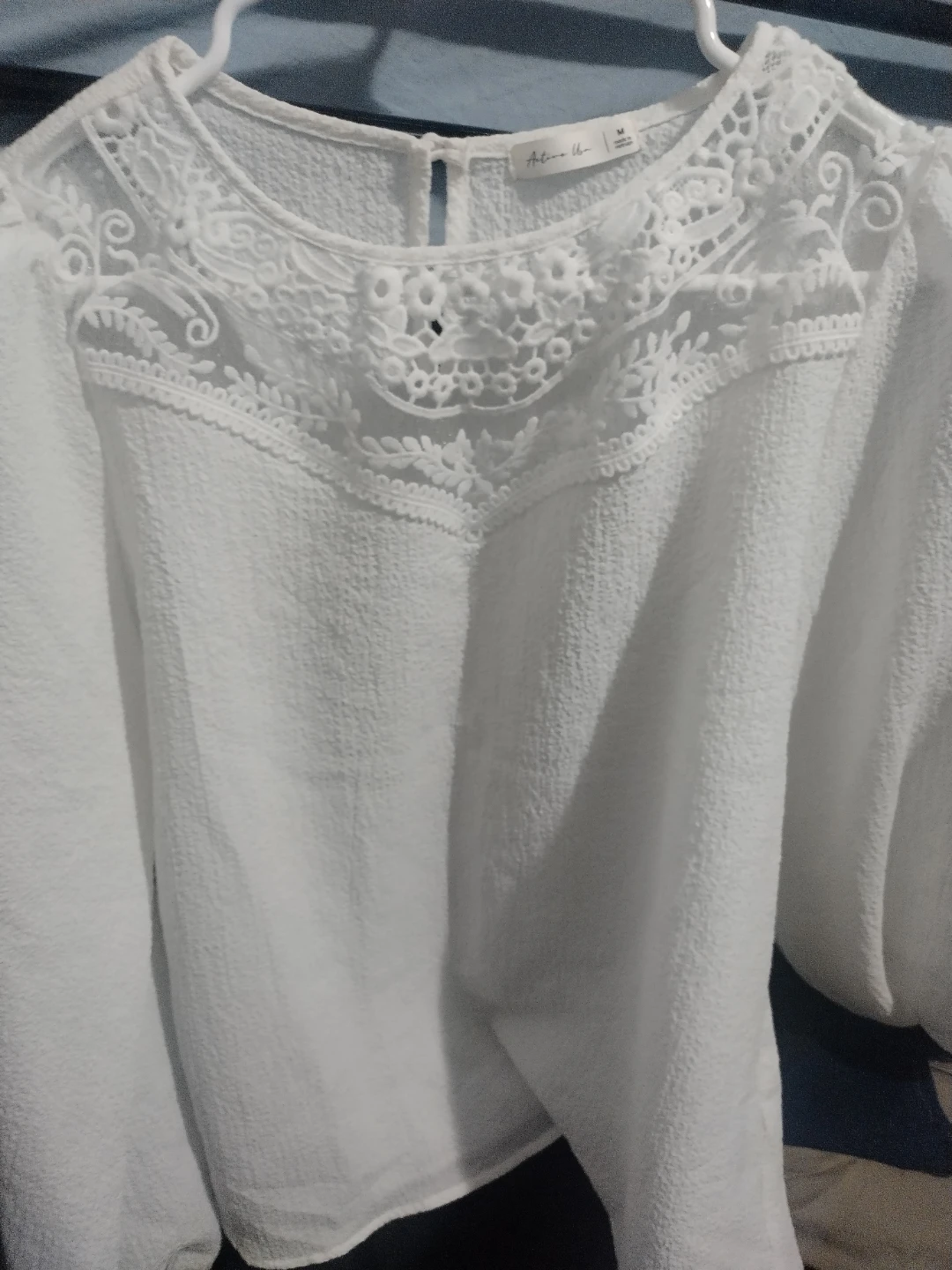 Active USA White Lace Blouse - Size M🏆