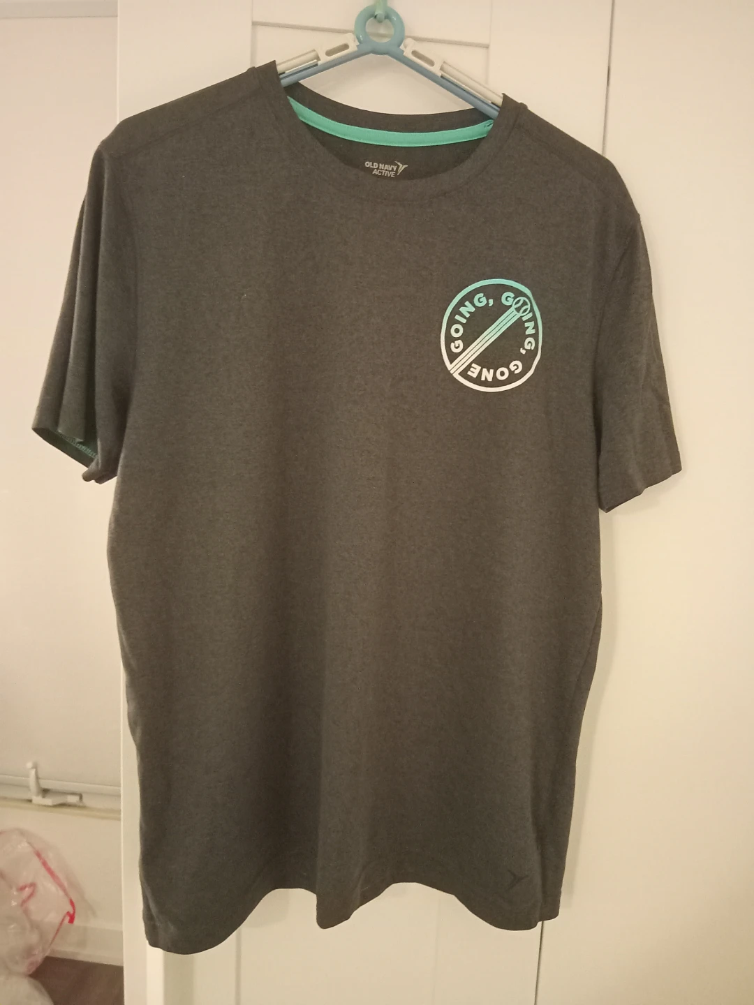 Old Navy Active GO-DRY T-Shirt Size M