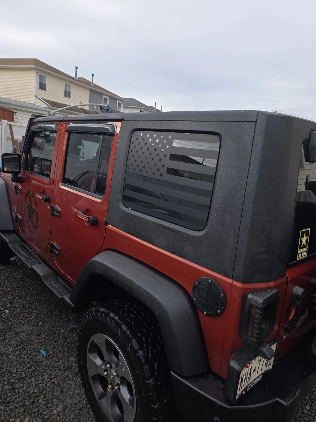 Jeep Wrangler - Modified  2009.   130 k  manual  transmission