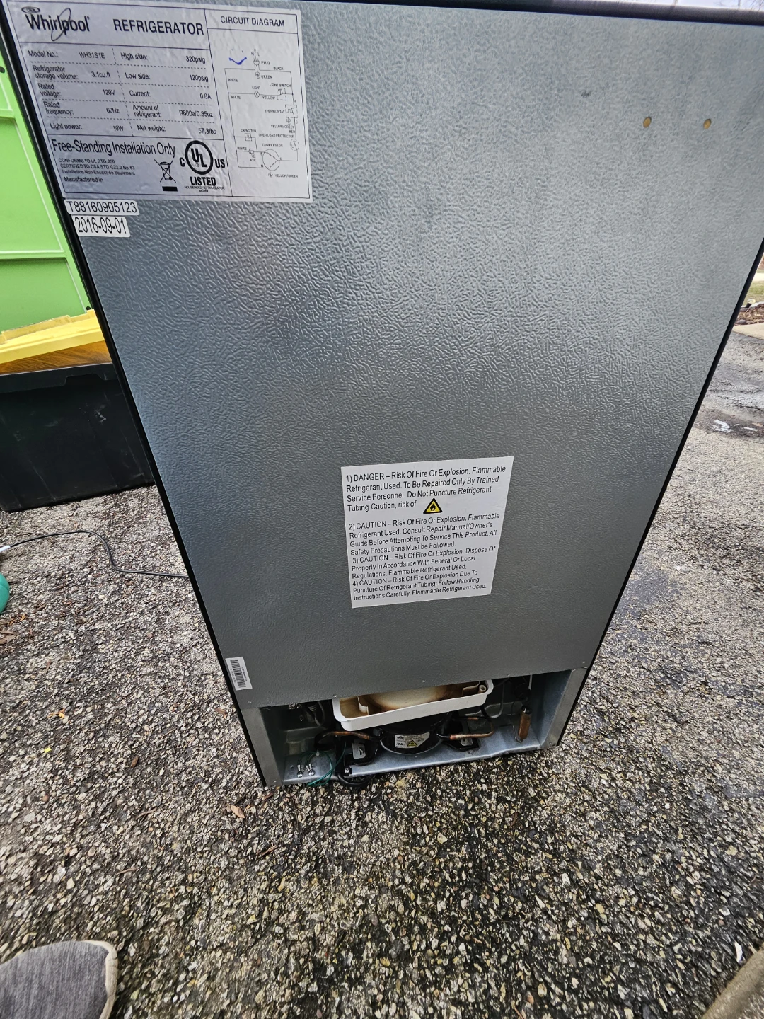 Whirlpool Compact Refrigerator - photo 2