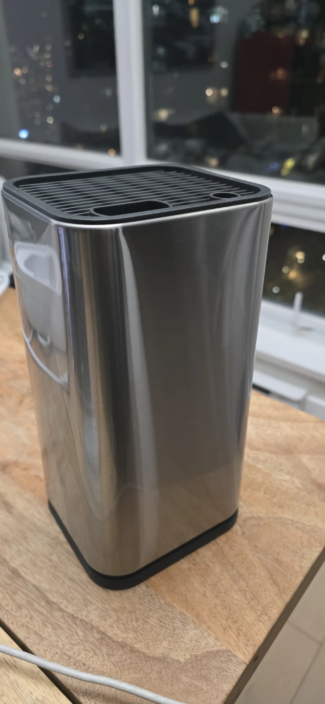 New OXO Good Grips Stainless Steel Knife Holder