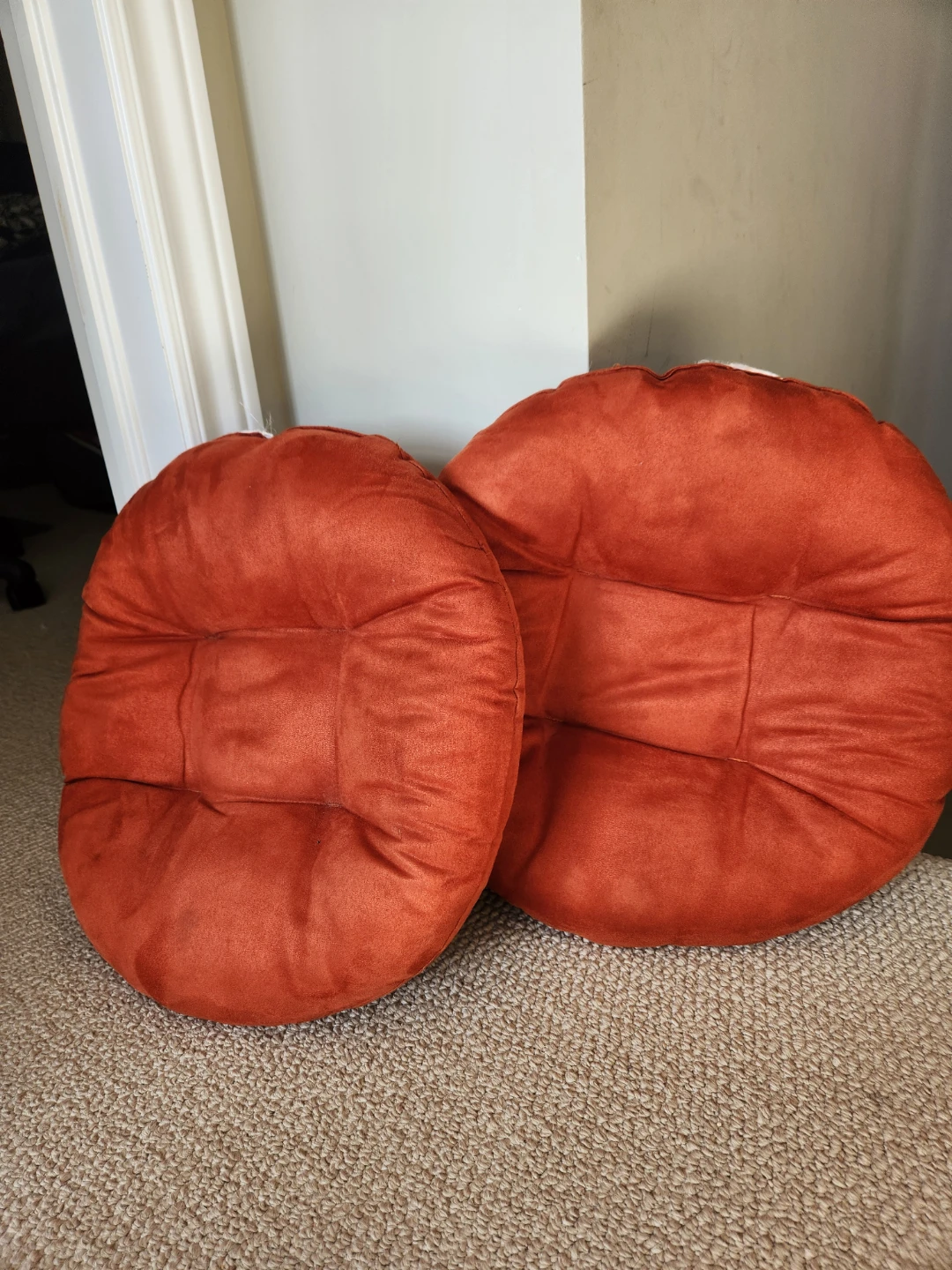 2 Round Rust Orange Cushions - Orange - photo 2