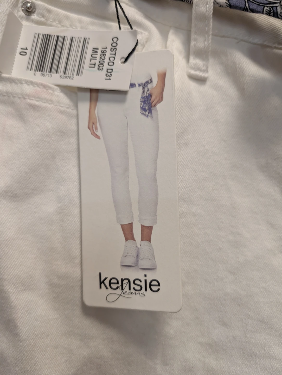 Kensie White Cropped Jeans with Scarf Belt Size 10 - photo 2