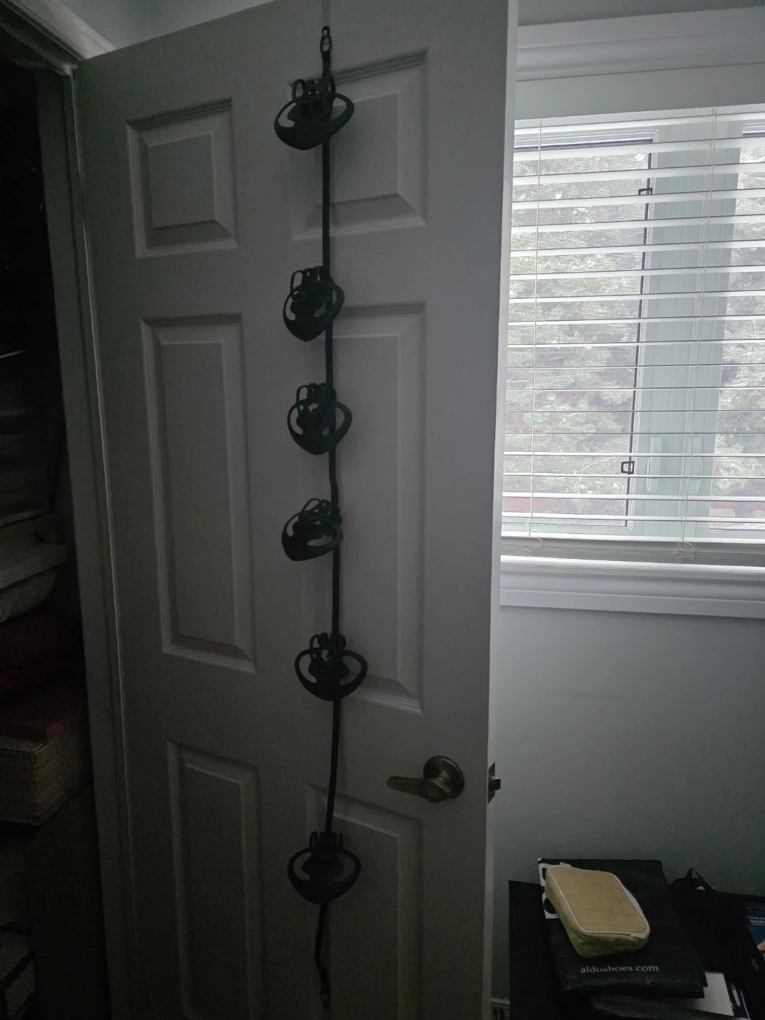 Hanging hat organizer