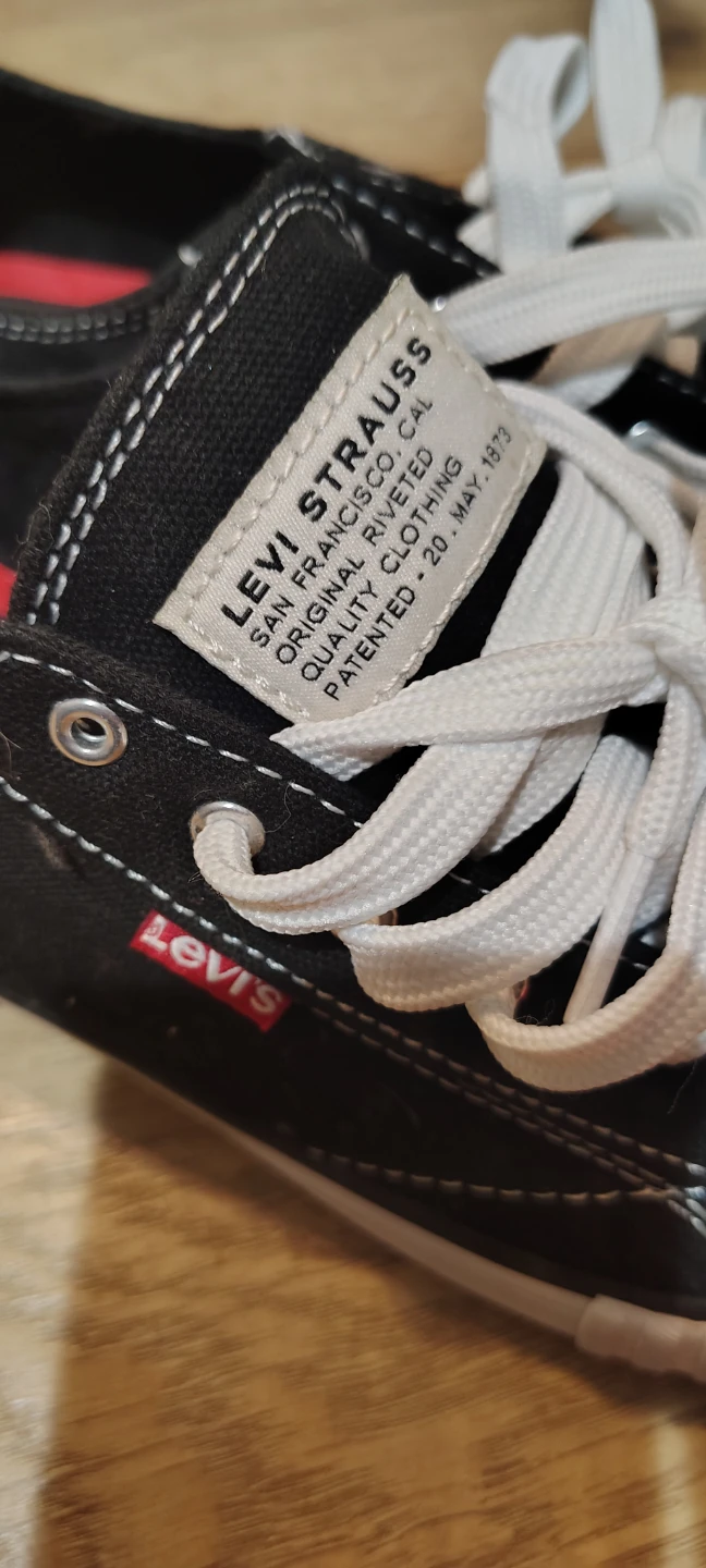 Women's Size 9 -Levi's Black Sneakers - photo 2