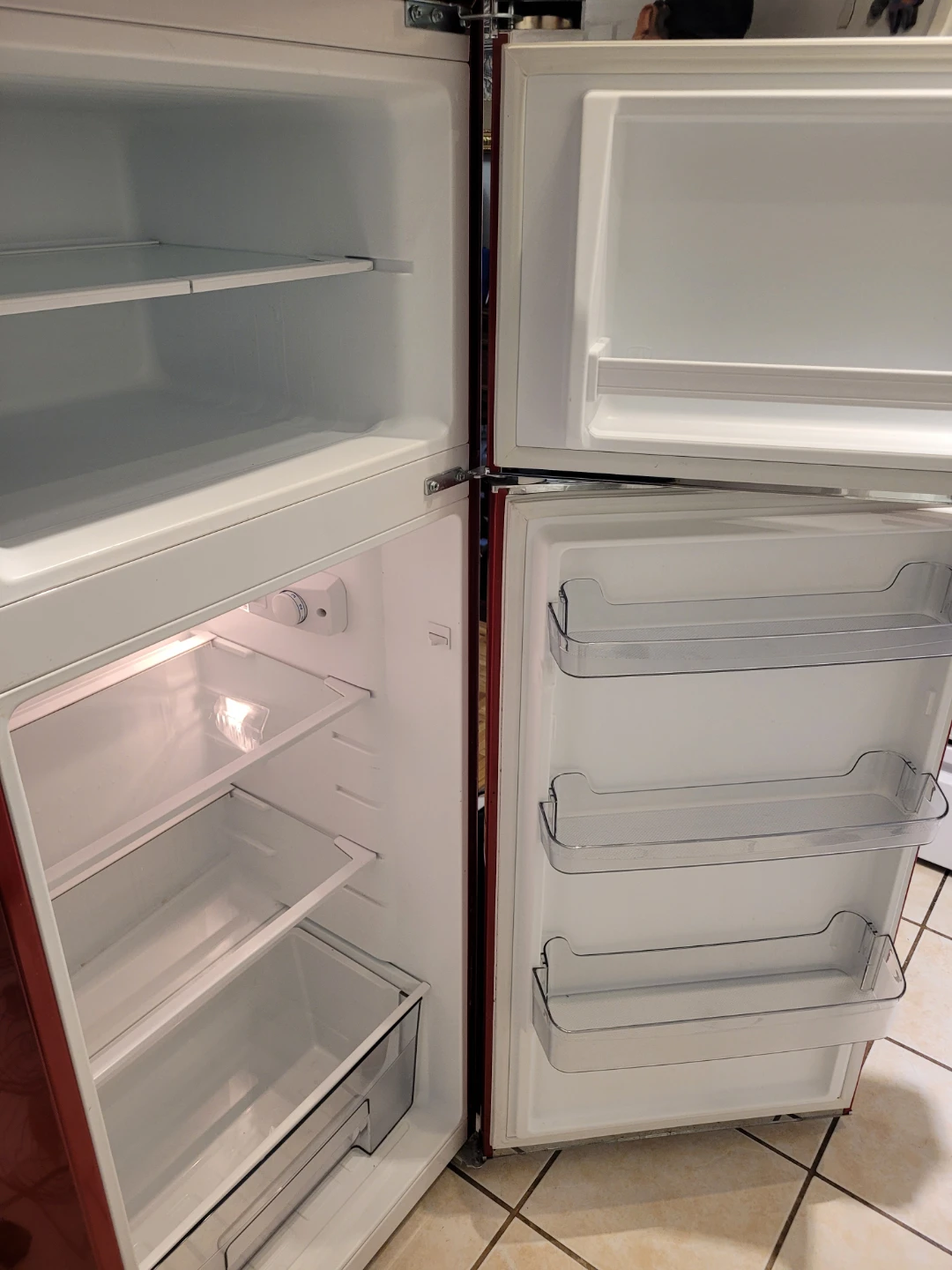 Galanz Retro Refrigerator - Red - photo 2