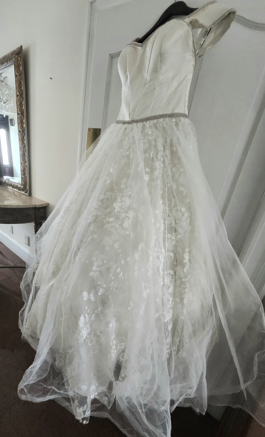 Wedding Dress - White - photo 4