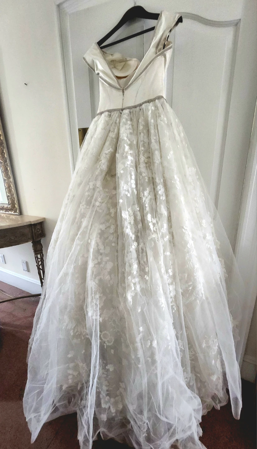 Wedding Dress - White - photo 5