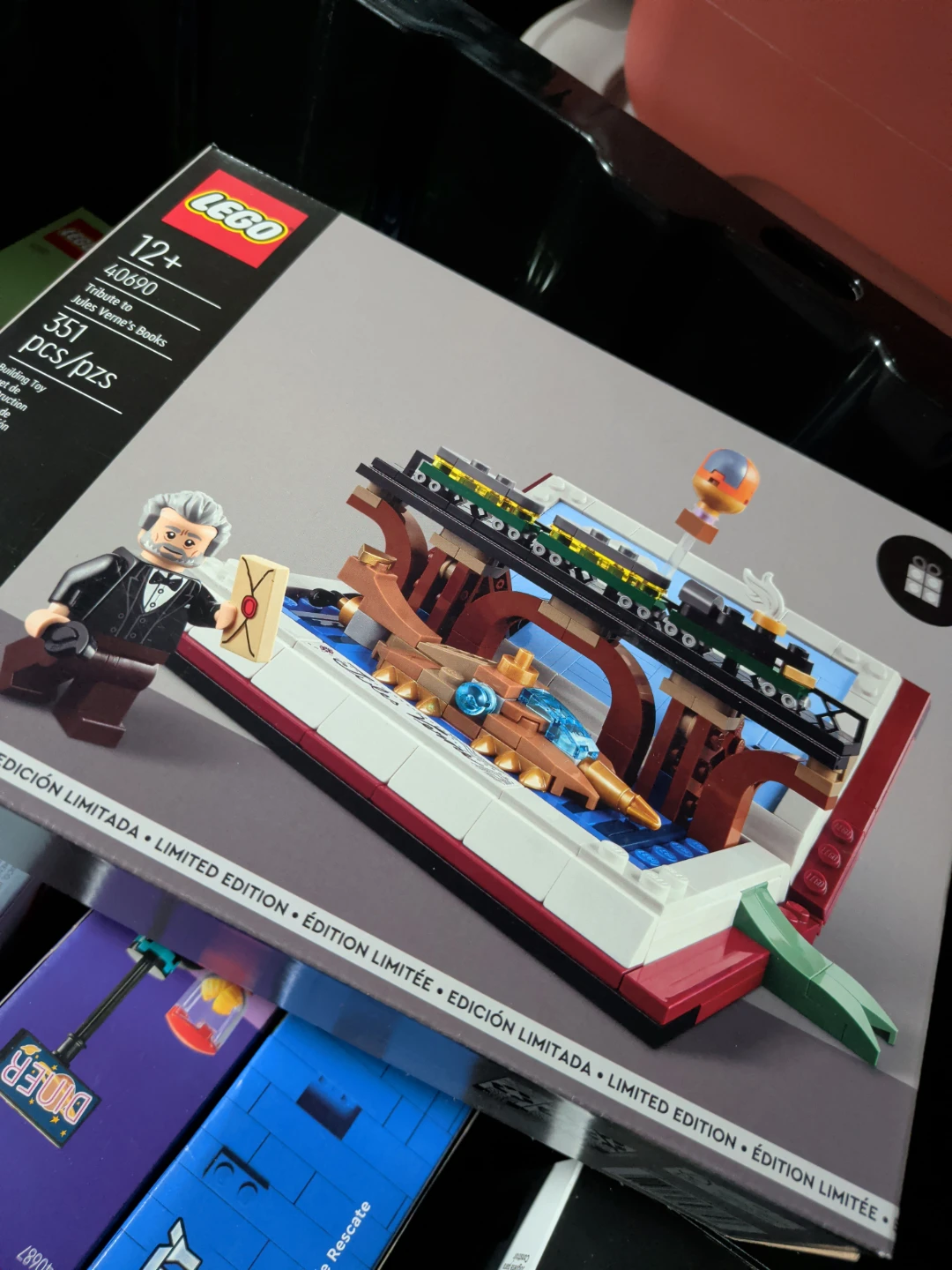 LEGO 40690 Tribute to Jules Verne's Books - New!
