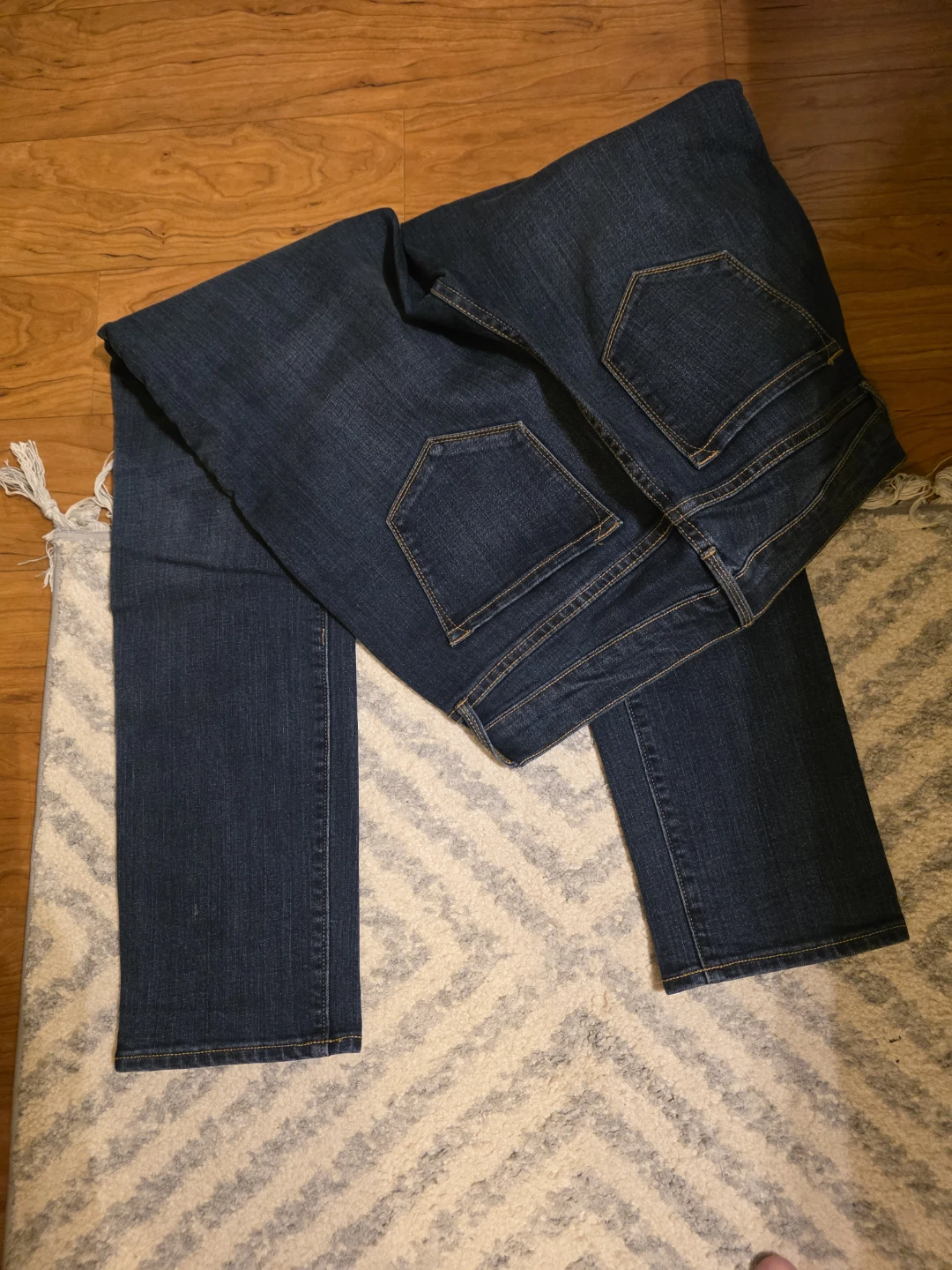 Old Navy Regular/Straight Jeans - Size 4 - photo 2