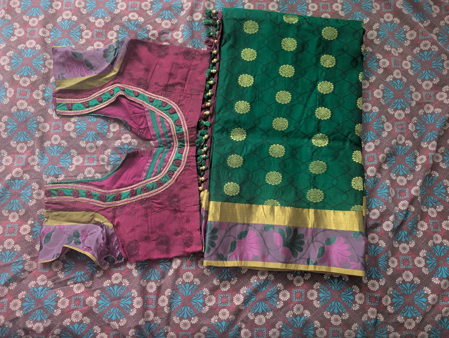 Green Silk Saree with Brocade Blouse - photo 3