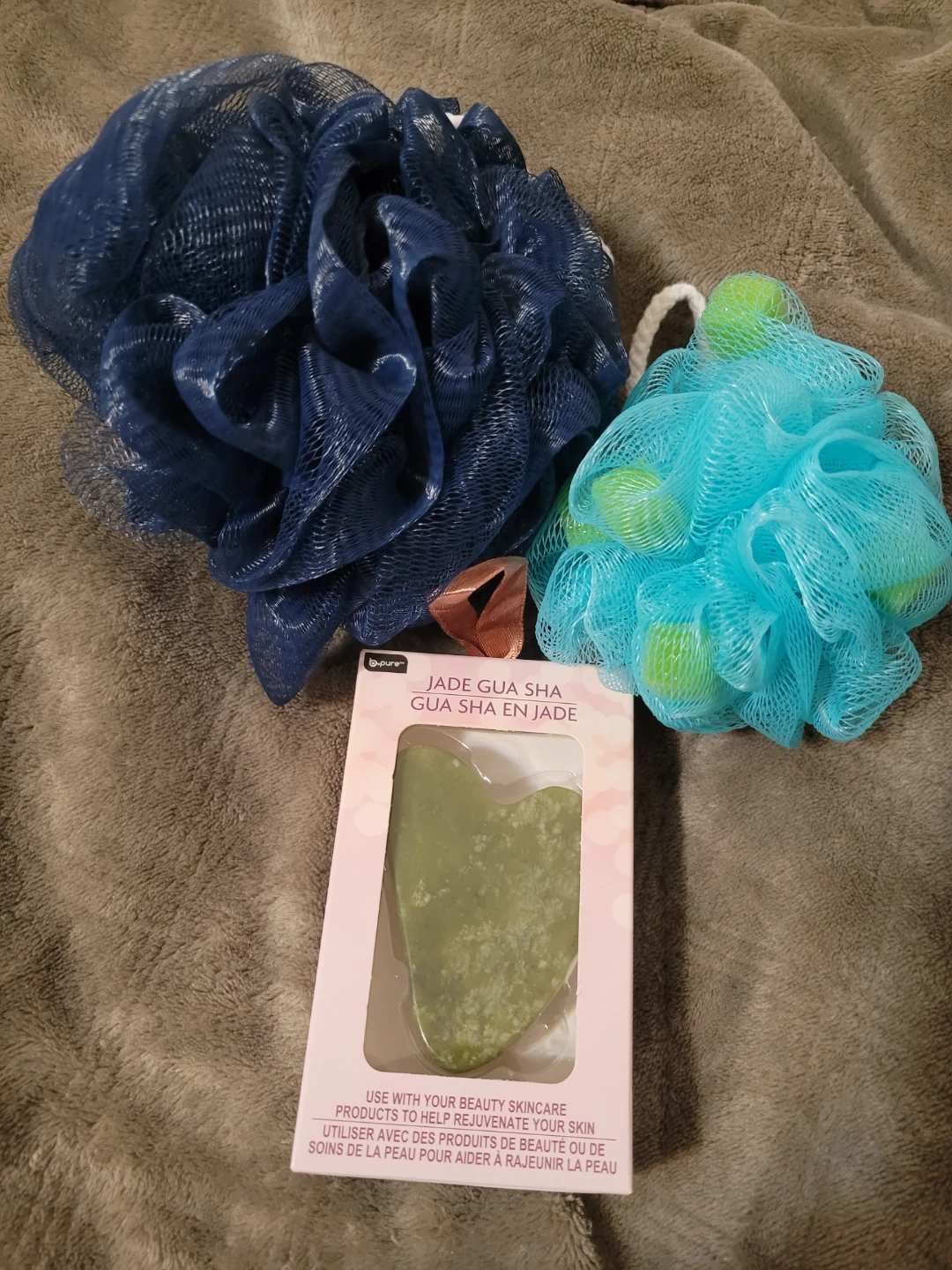 New jade Gua Sha and bath sponges