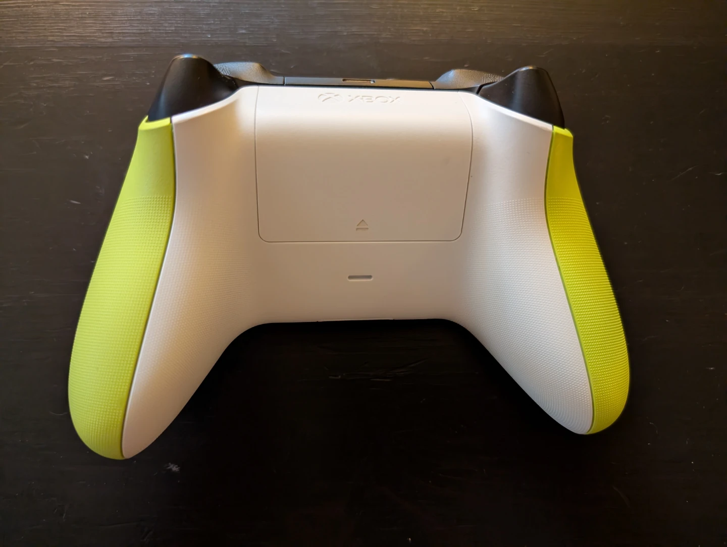 Xbox Wireless Controller - Electric Volt - photo 2