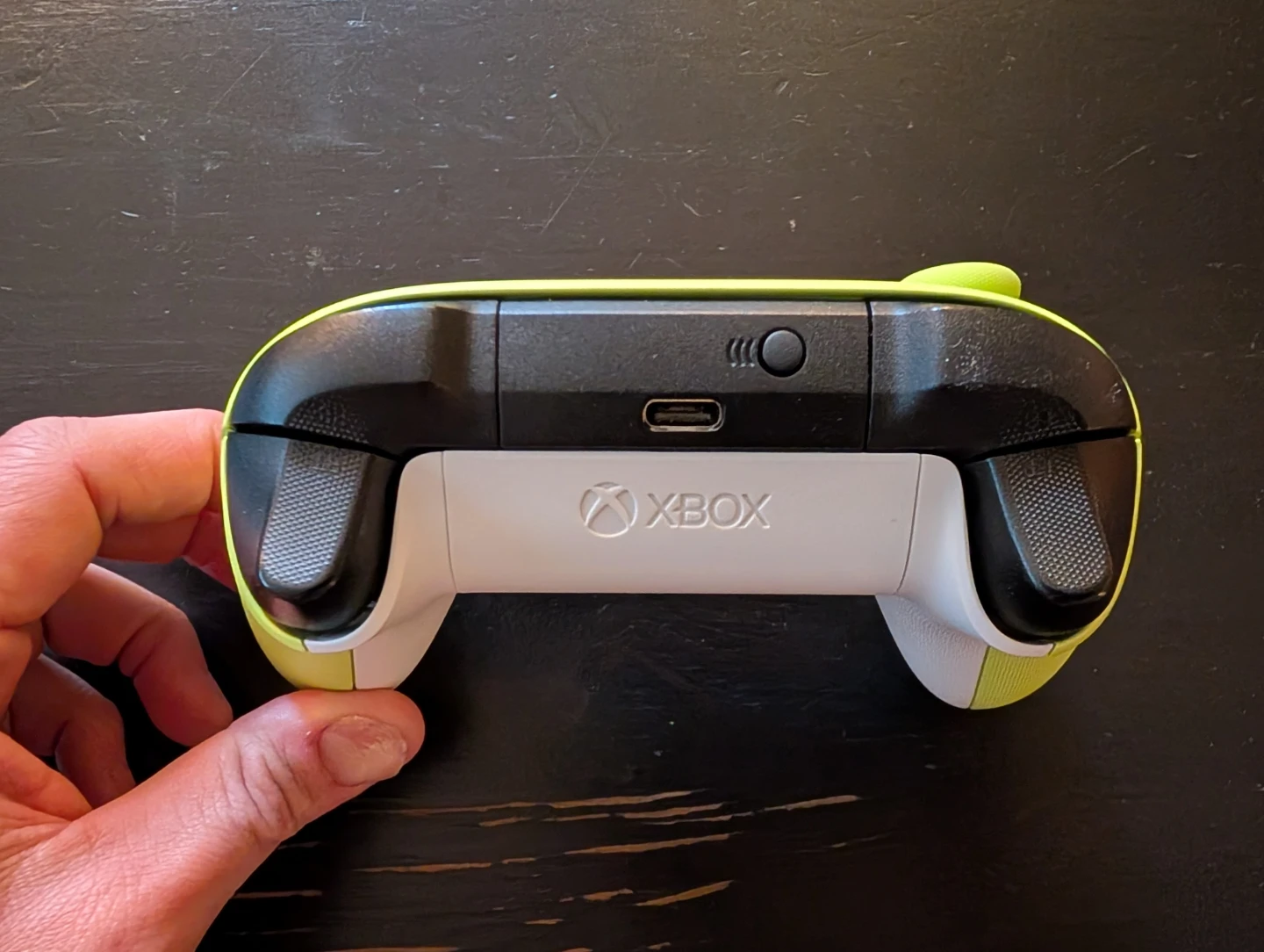 Xbox Wireless Controller - Electric Volt - photo 3