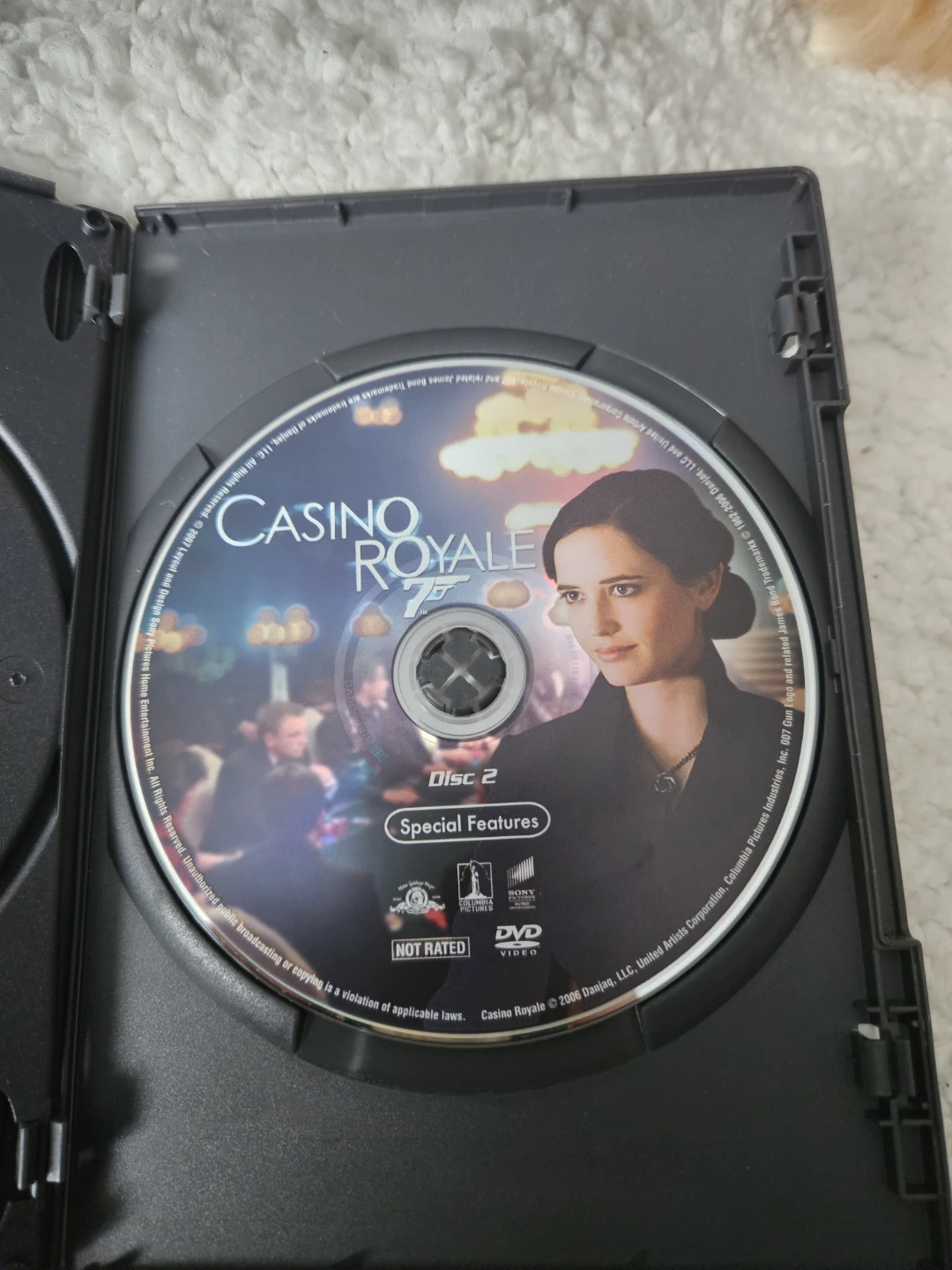 Casino Royale 007 2-Disc Widescreen Edition DVD - photo 3