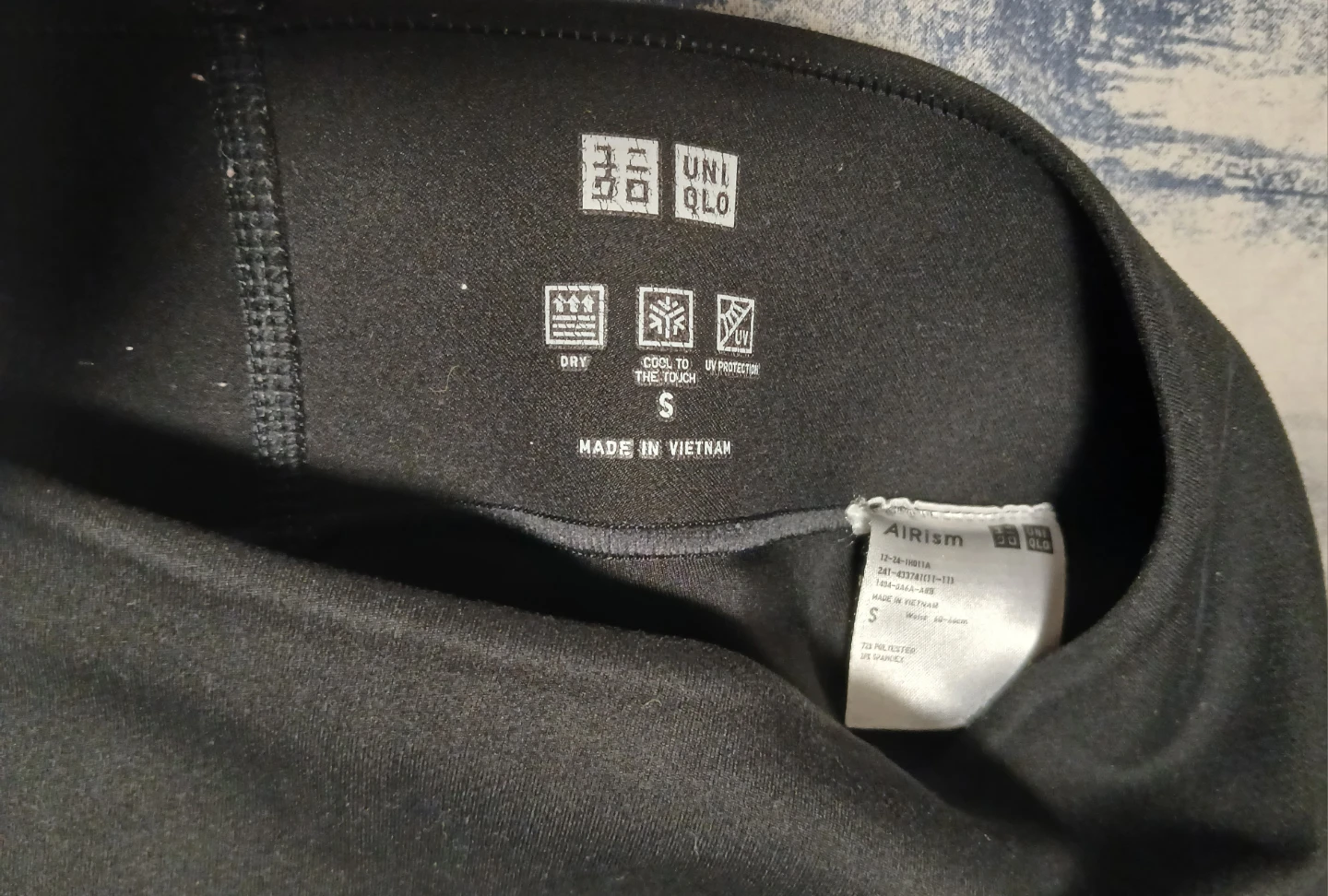 Women Small Uniqlo Black Leggings - photo 2