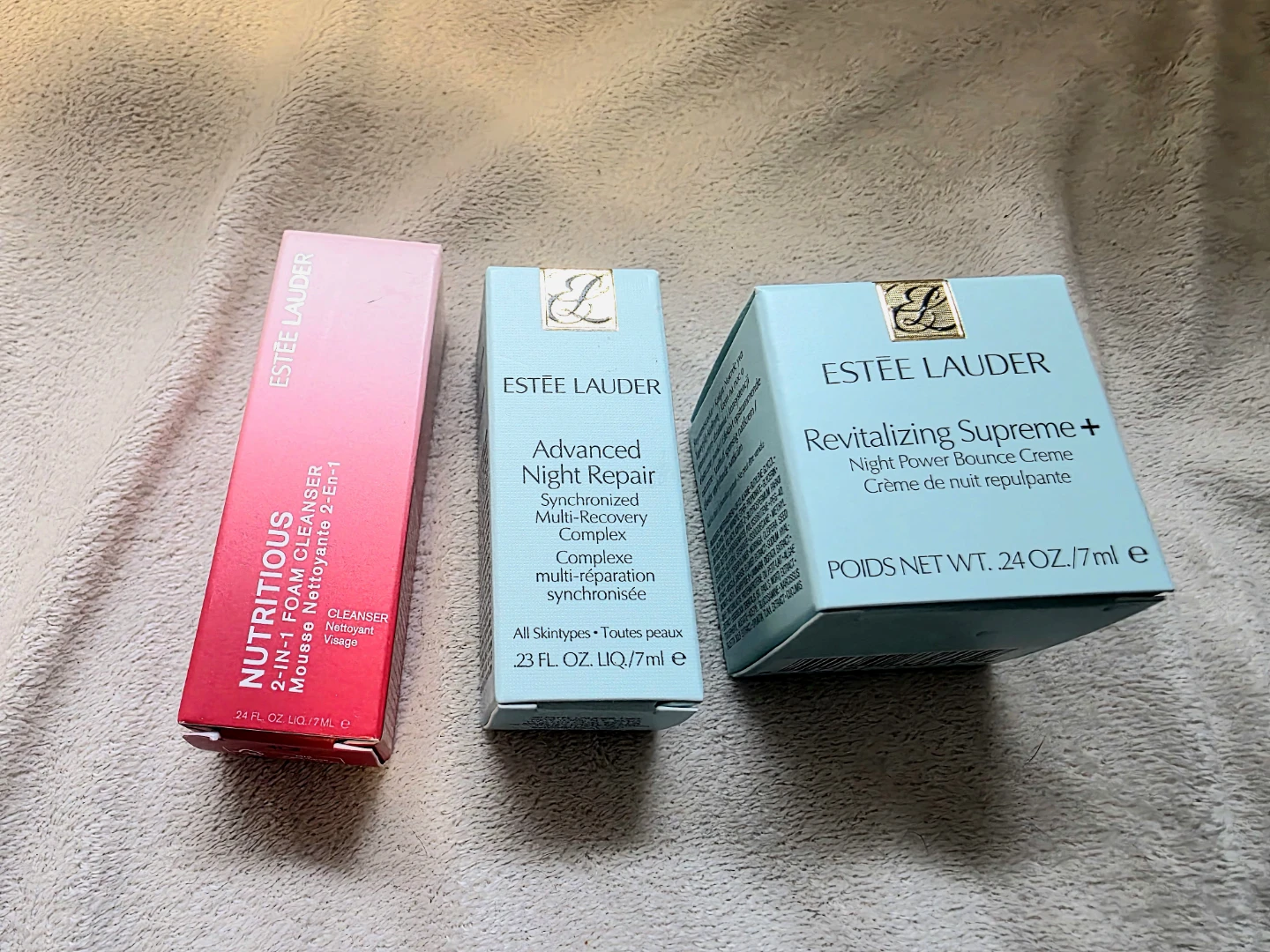 Brand New Unopened Travel Size Estee Lauder Skincare Set - photo 2