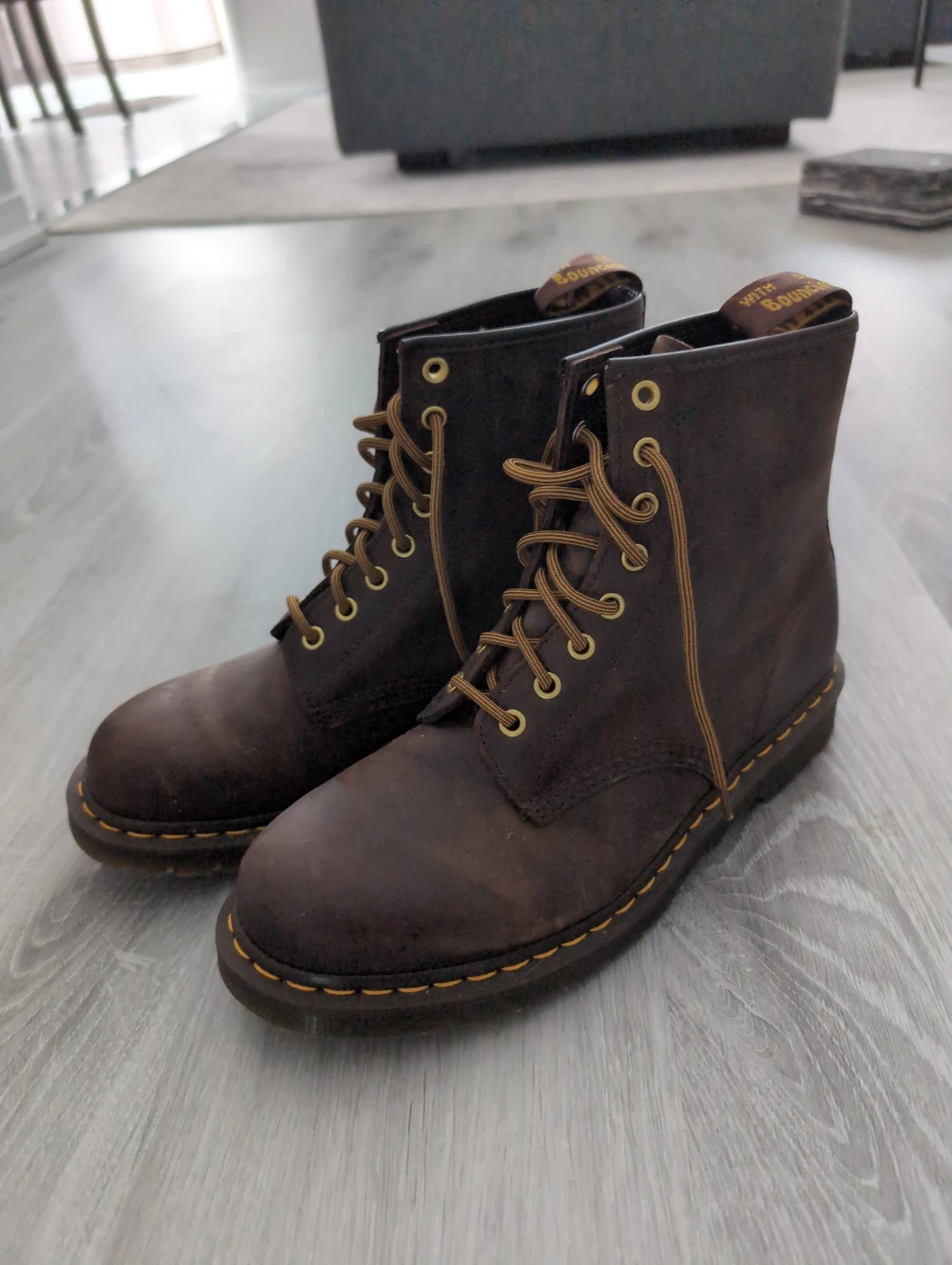 Dr. Martens 11822 Brown Leather Boots US 10