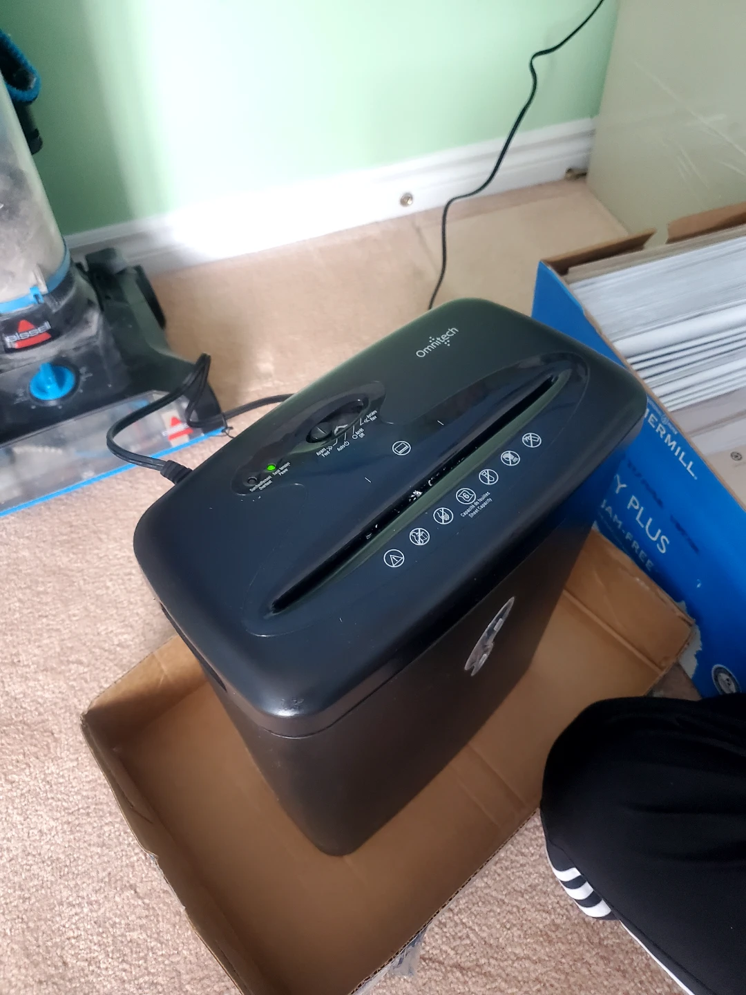 Omnitech Paper Shredder - photo 3