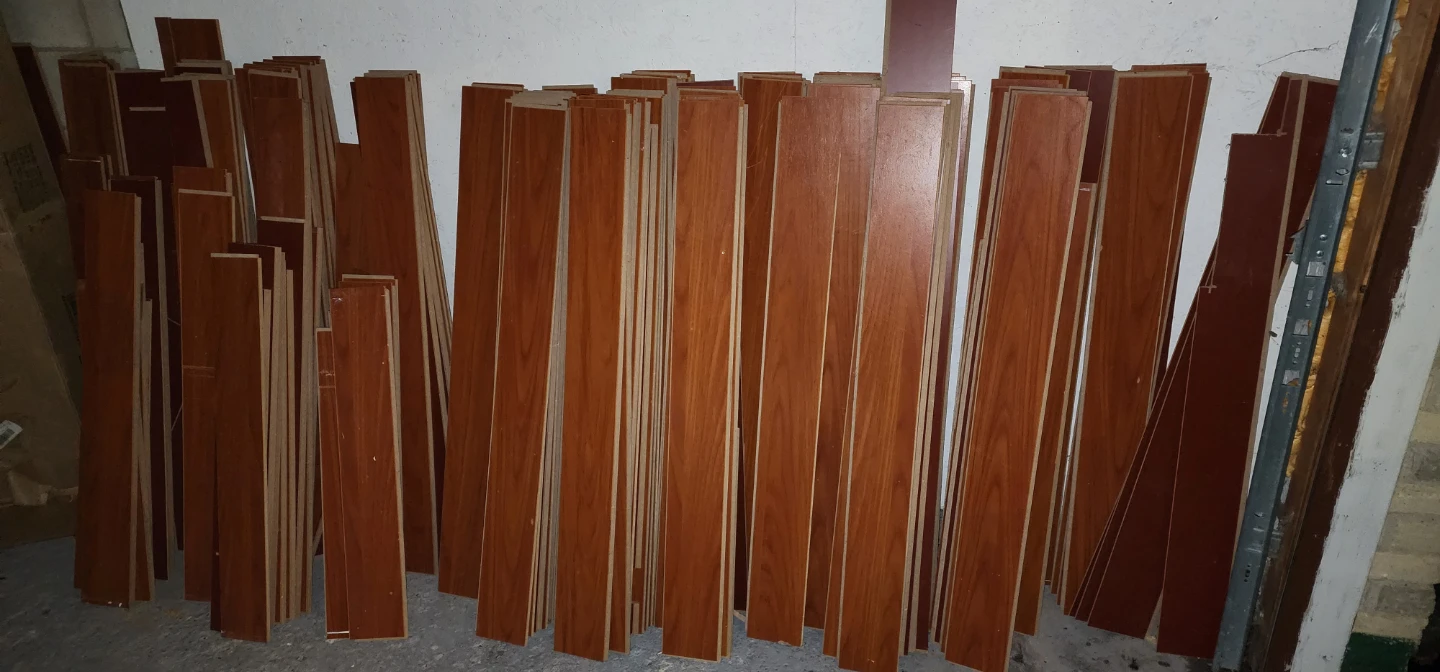 Laminate Flooring Planks - photo 2