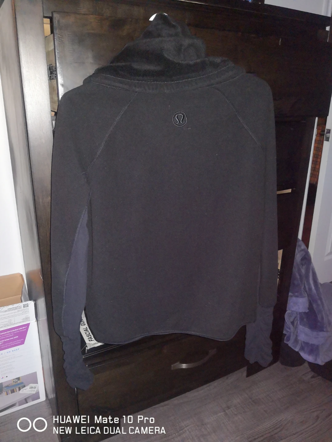 Lululemon Black Hoodie - photo 4
