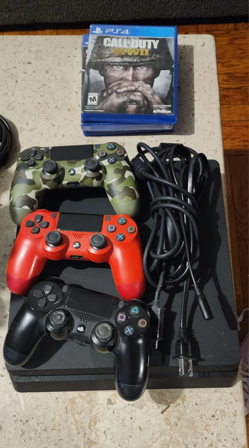 PlayStation 4 Bundle with Games and Controllers - photo 4