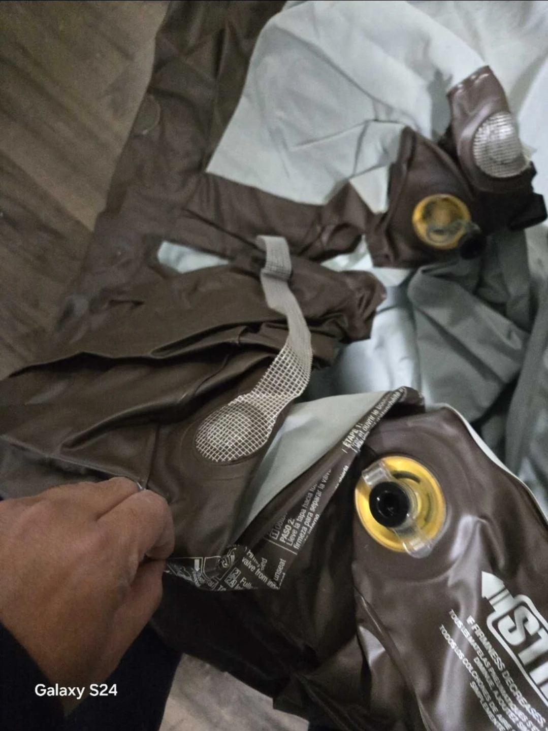 Coleman Air Mattress Queen Size - photo 3