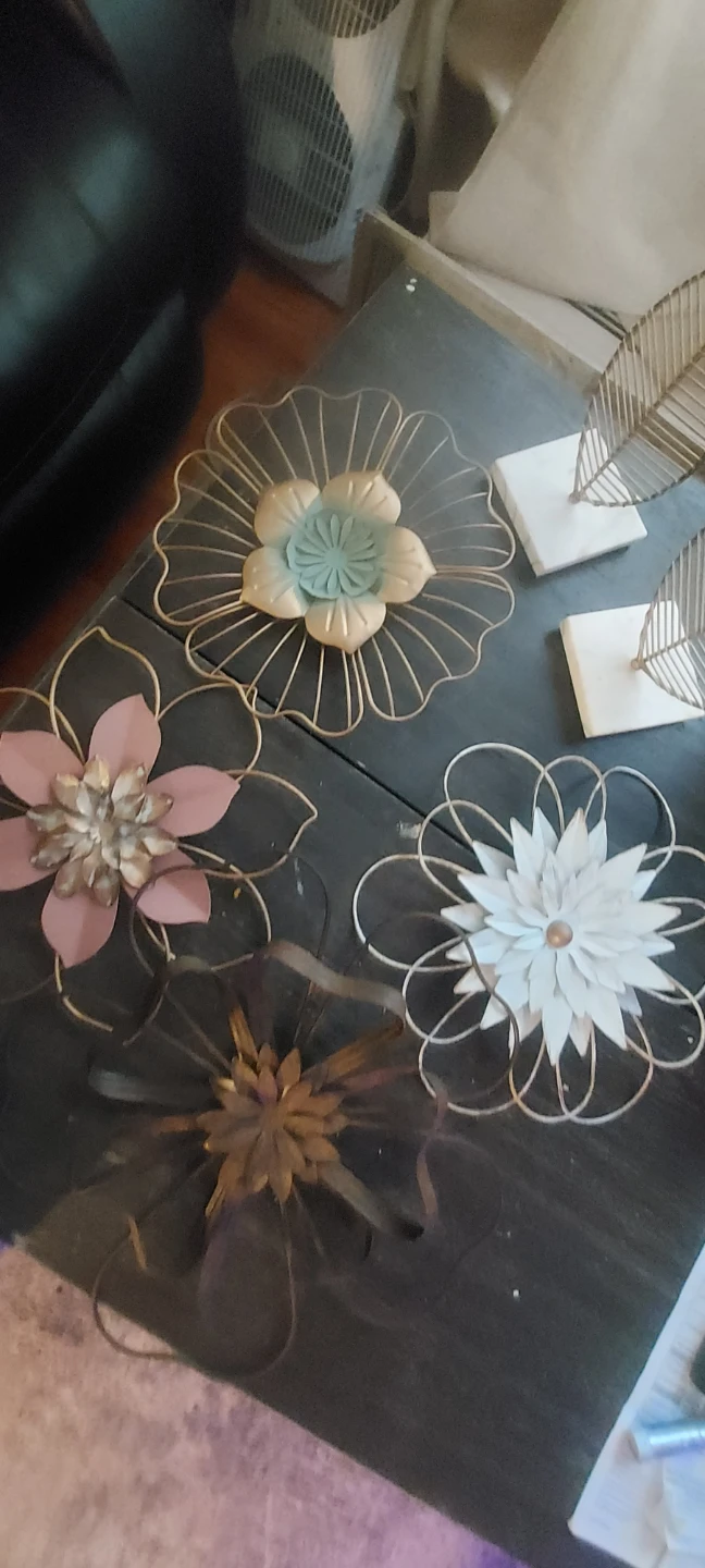 Set of 4 Metal Flower Wall Art & 2 Leaf Sculptures - photo 2