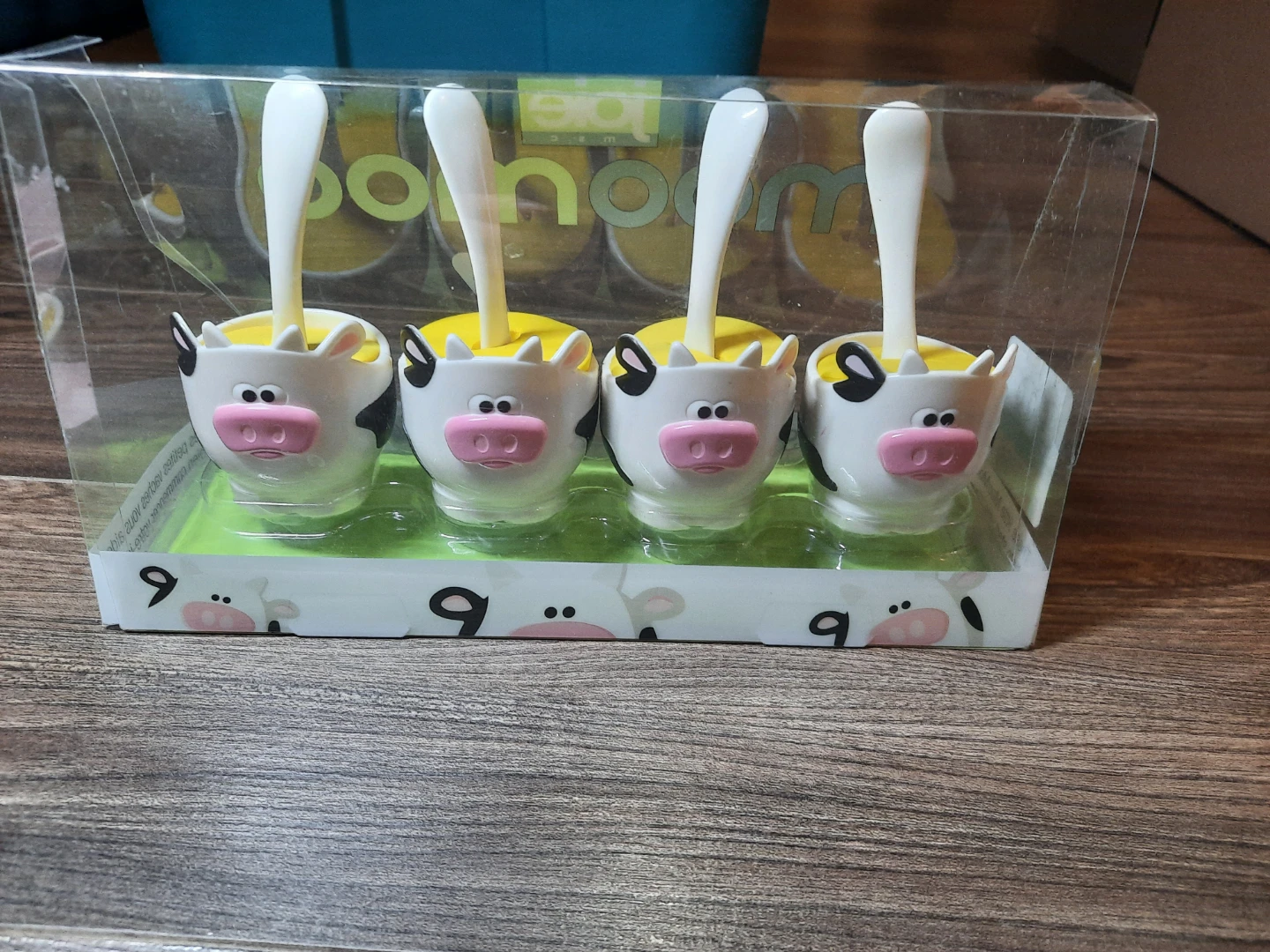 Free! Egg cups & Spoons
