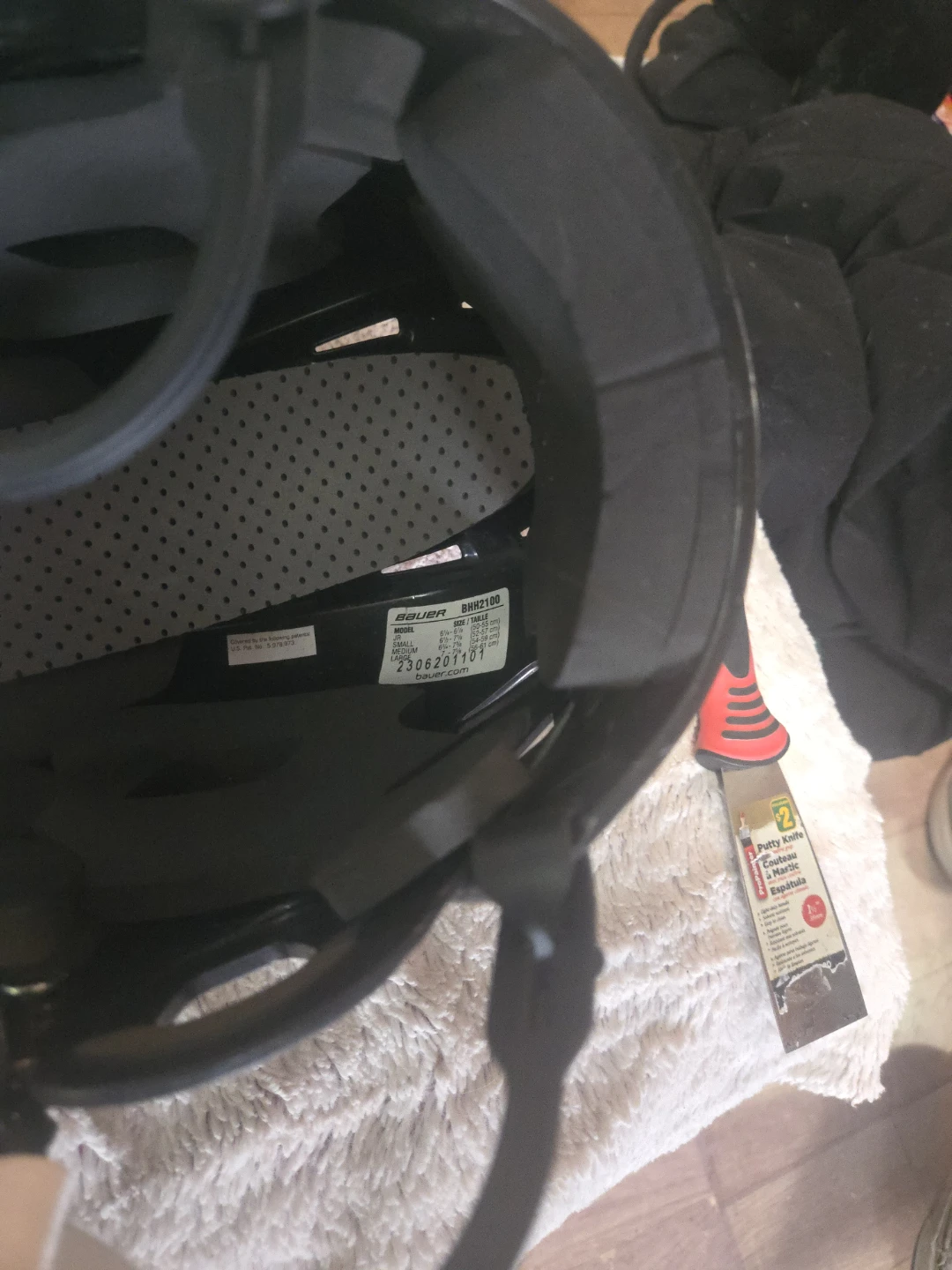 Bauer Hockey Helmet - Small - photo 3