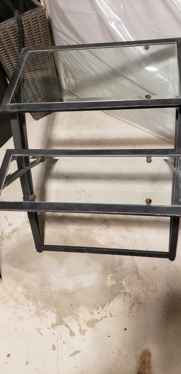 Coffee table with 2 matching side tables - photo 2