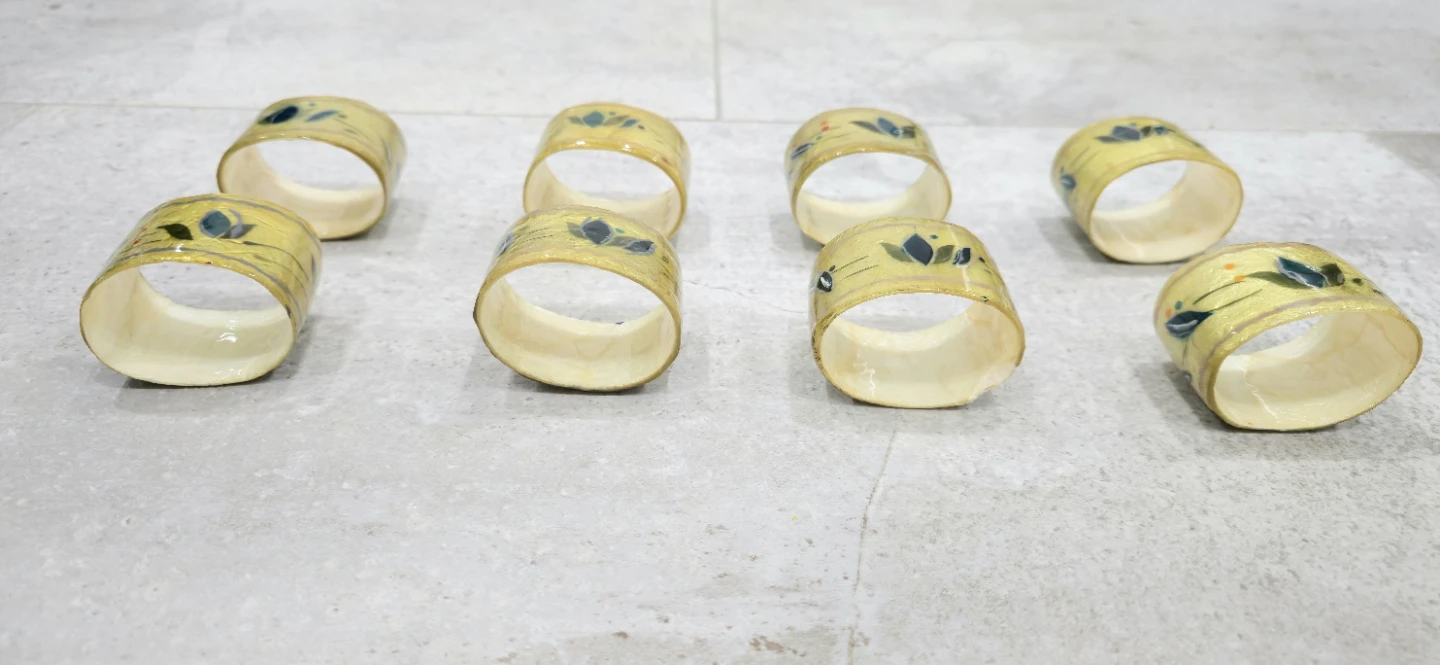 Vintage Paper Mache Napkin Rings, 8-pc - photo 4