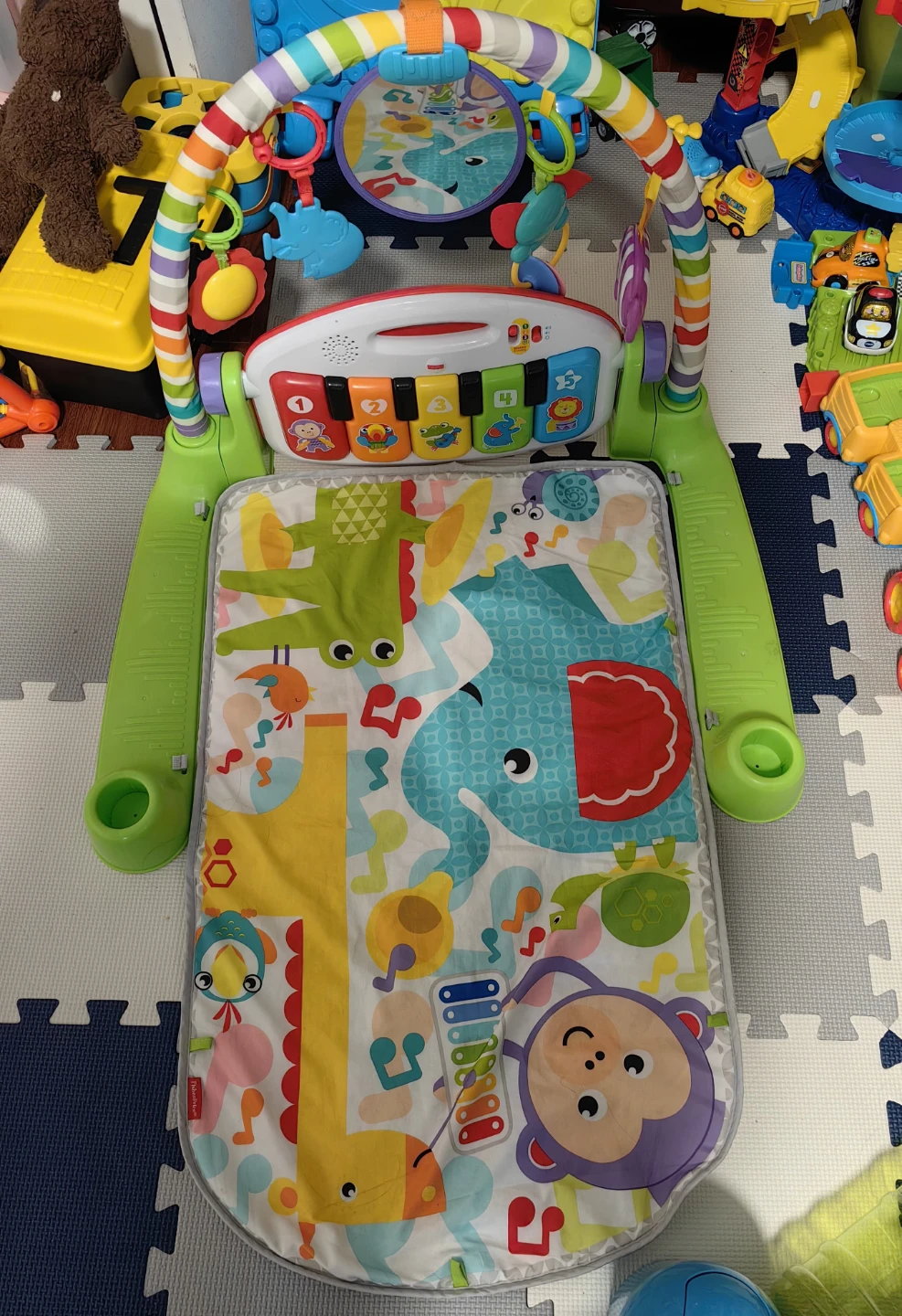 Fisher-Price Deluxe Kick & Play Piano Gym