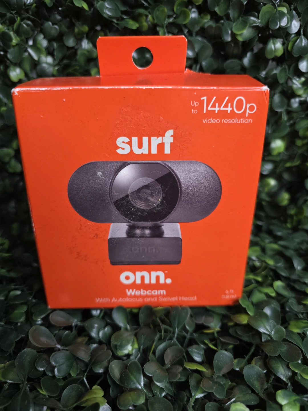 onn. Webcam with Autofocus and Swivel Head - 1440p