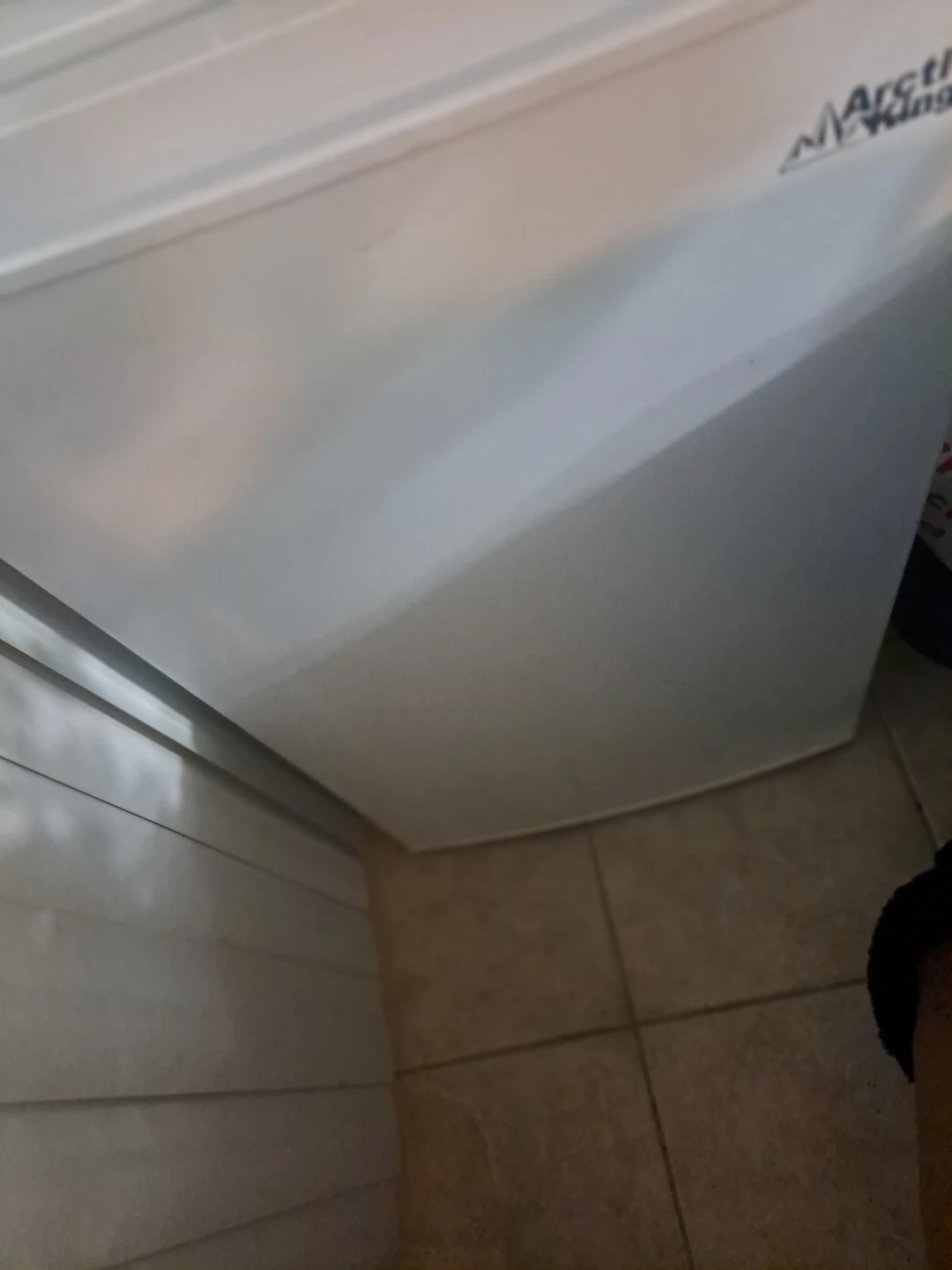 Upright Freezer, 3 shelves & removeable baskets - photo 2