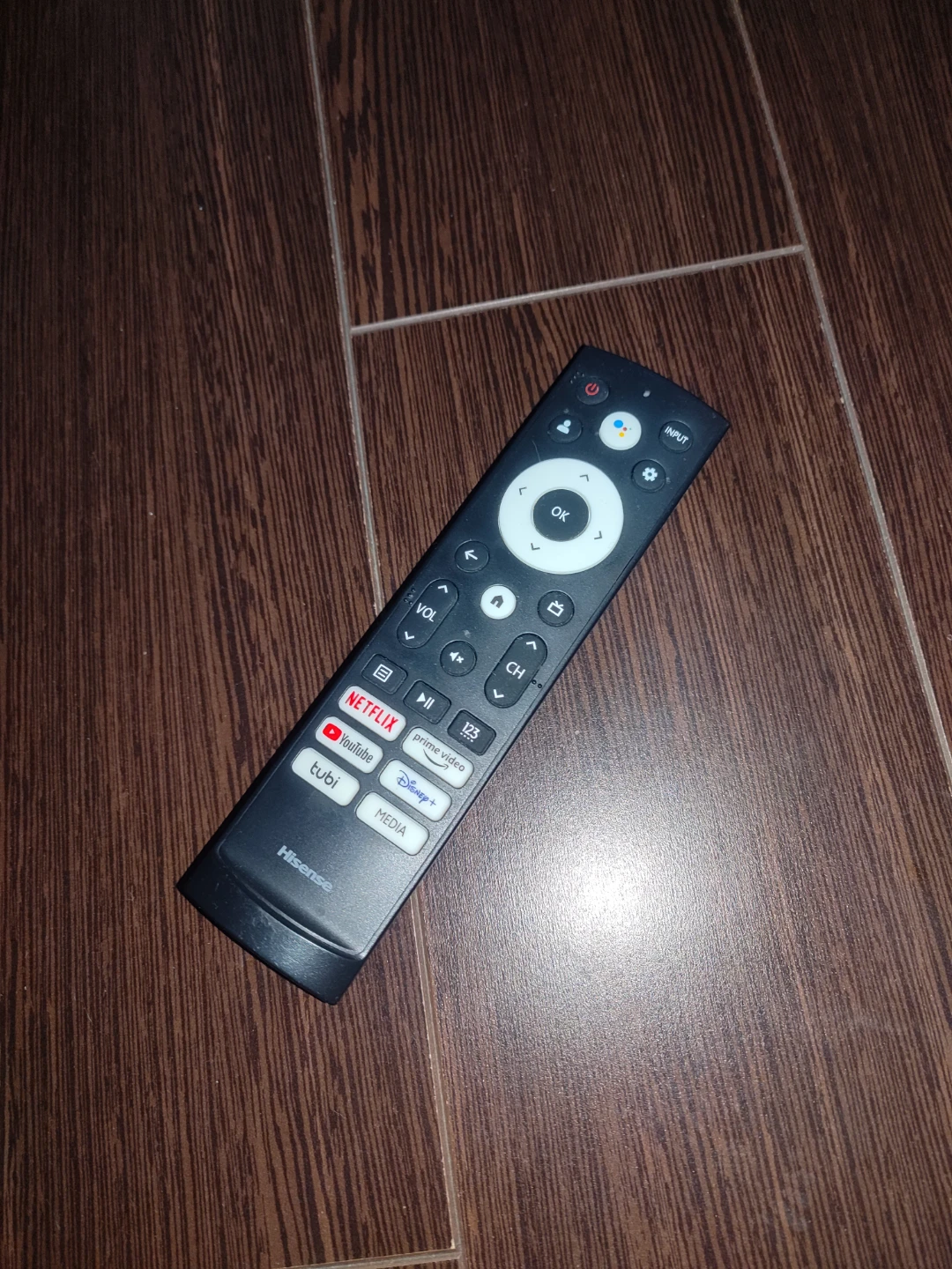 Hisense 55" 4K Google TV 55QD6N broken screen for parts - photo 3