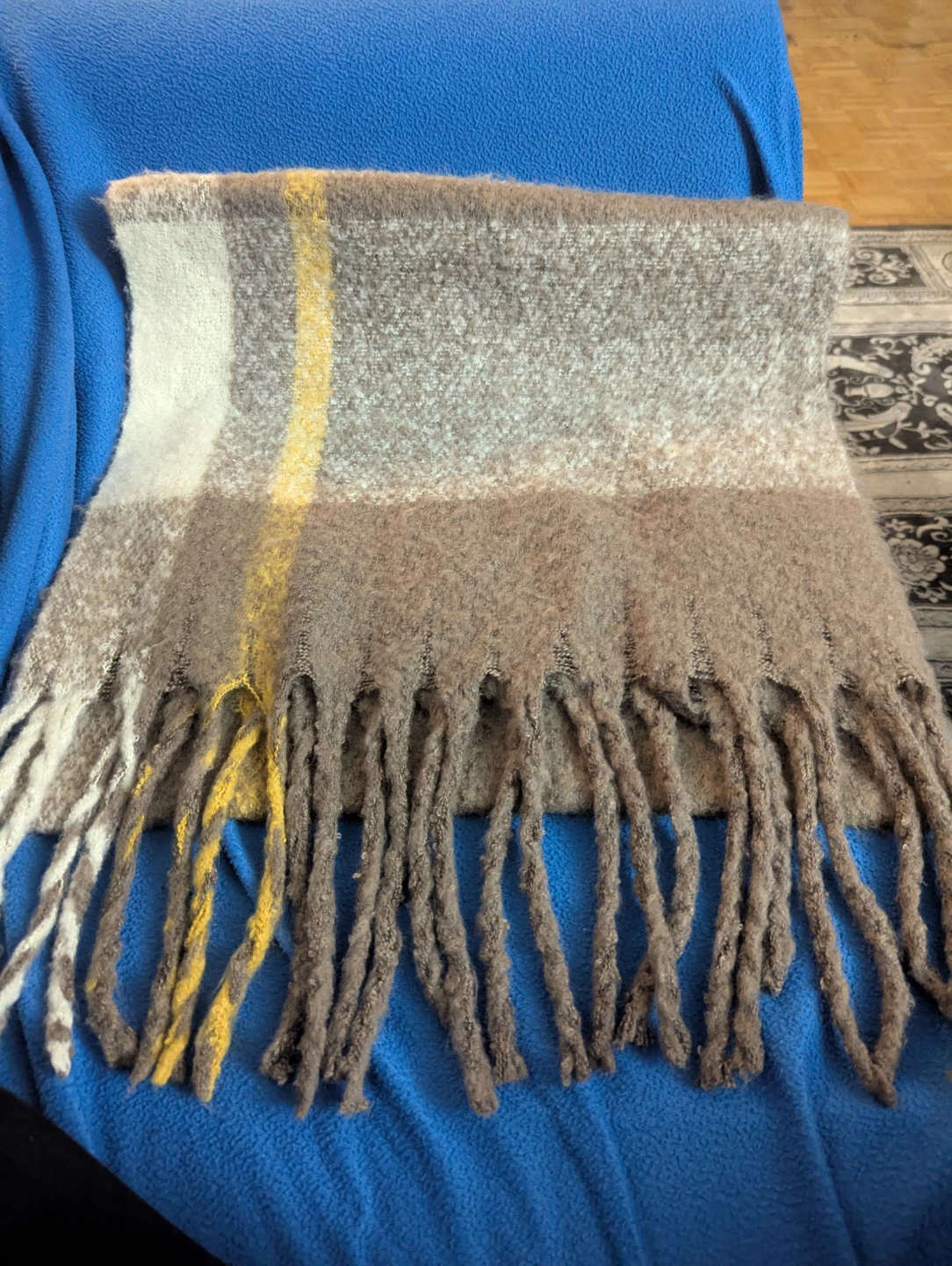 Cozy Plaid Throw Blanket - photo 3