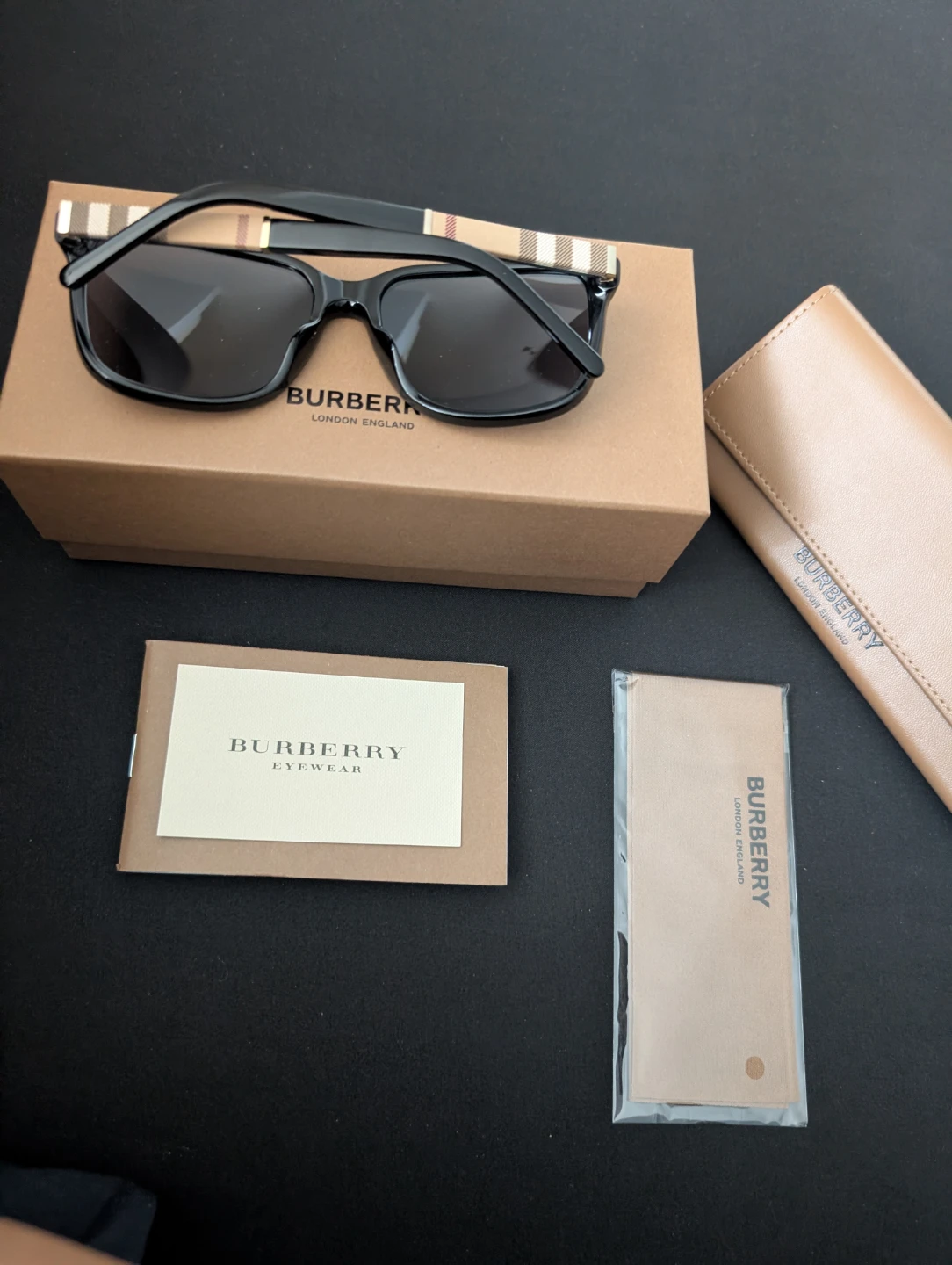 Burberry BE4181 Sunglasses - photo 2