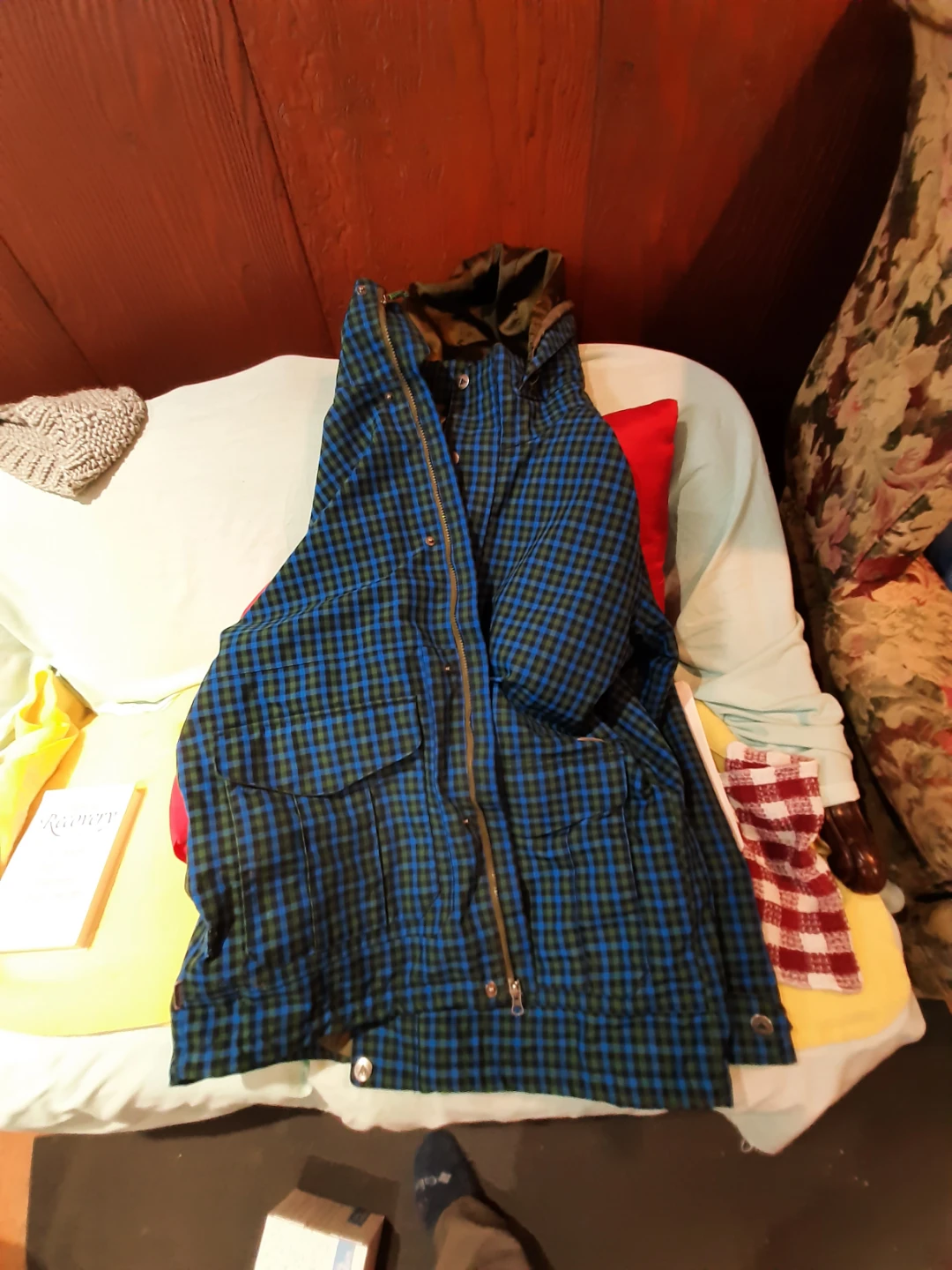 FREE XL SIZE WINTER COAT - photo 2