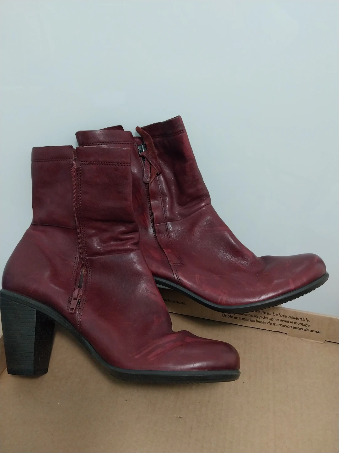 ECCO Burgundy Leather Ankle Boots Size 38