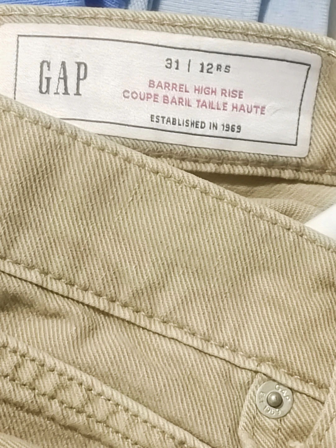 GAP Barrel High Rise Jeans - Tan - Size 31 - photo 2