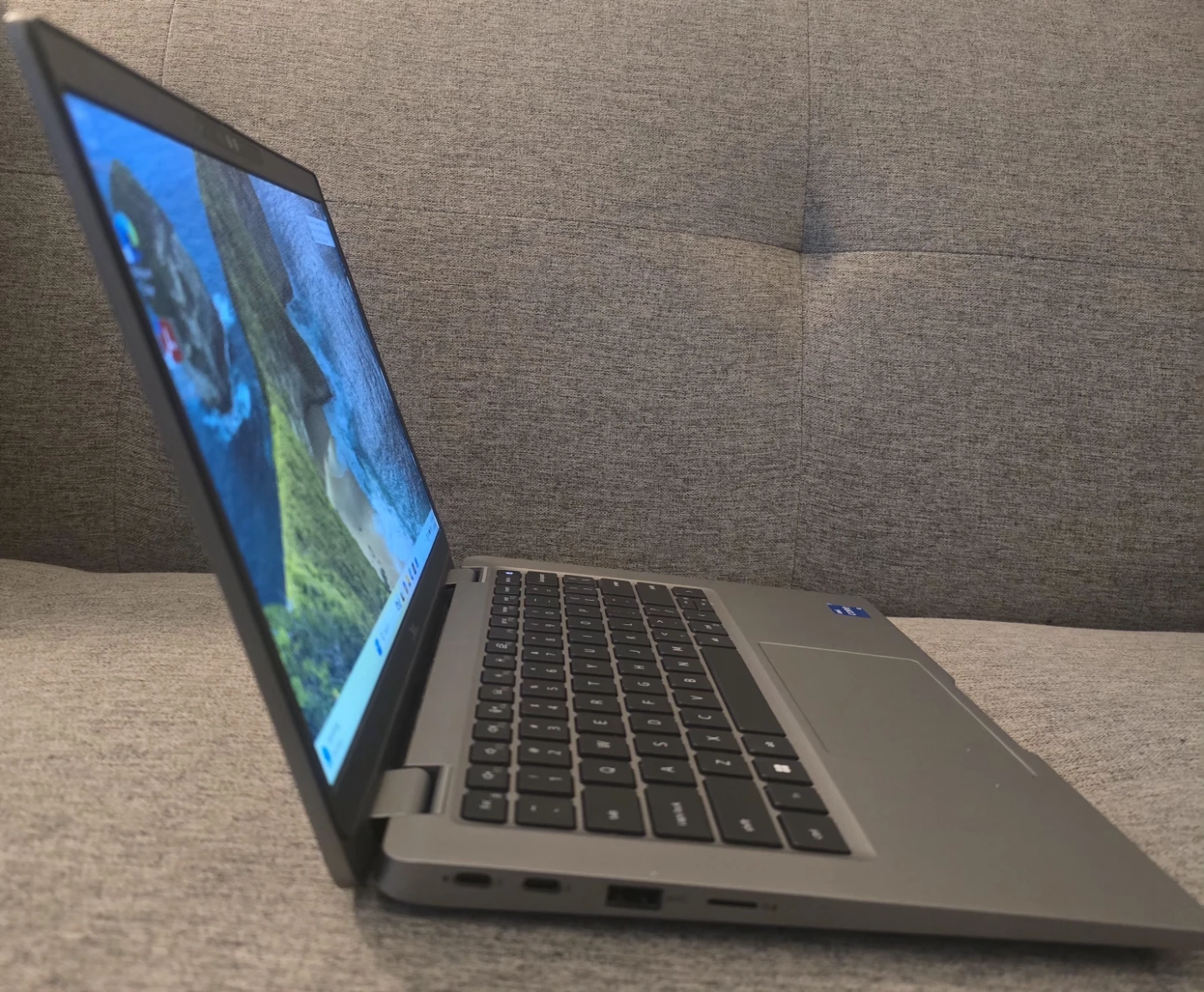 Dell Latitude 5330 - Core i5 - 16Gb Ram -256Gb SSD - Touchscreen