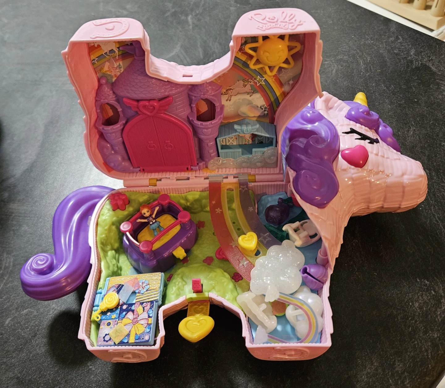 Polly Pocket Unicorn Compact Playset - photo 2