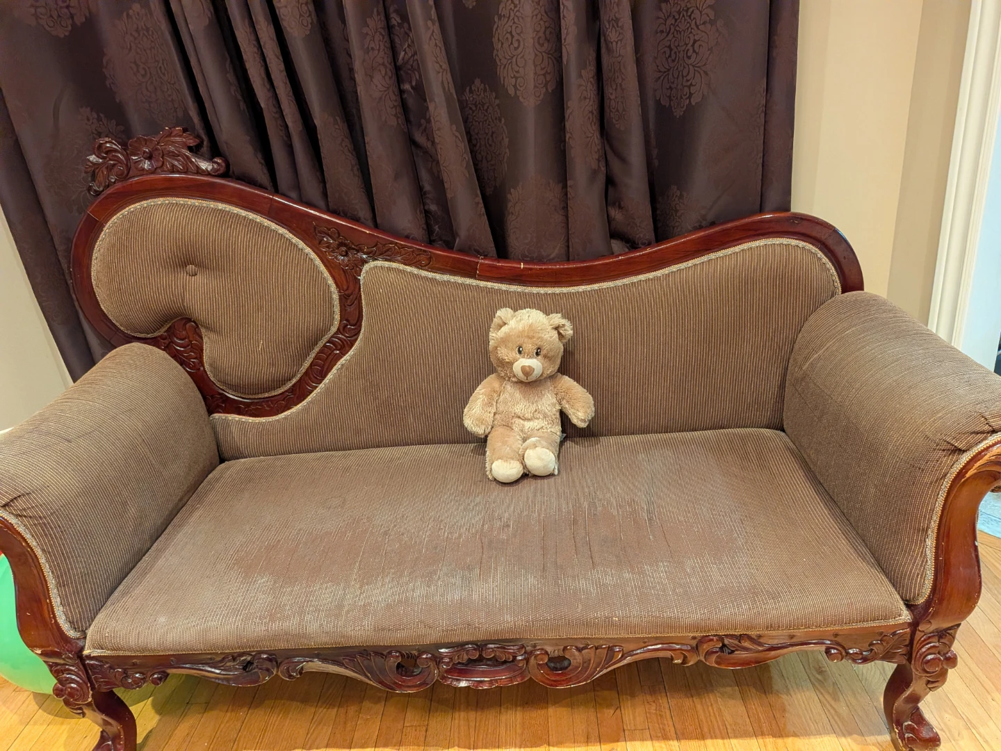 Antique Style Brown Chaise Lounge - photo 2