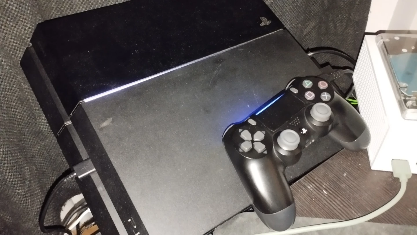 PlayStation 4 Console GoldHen 10.01 - photo 2