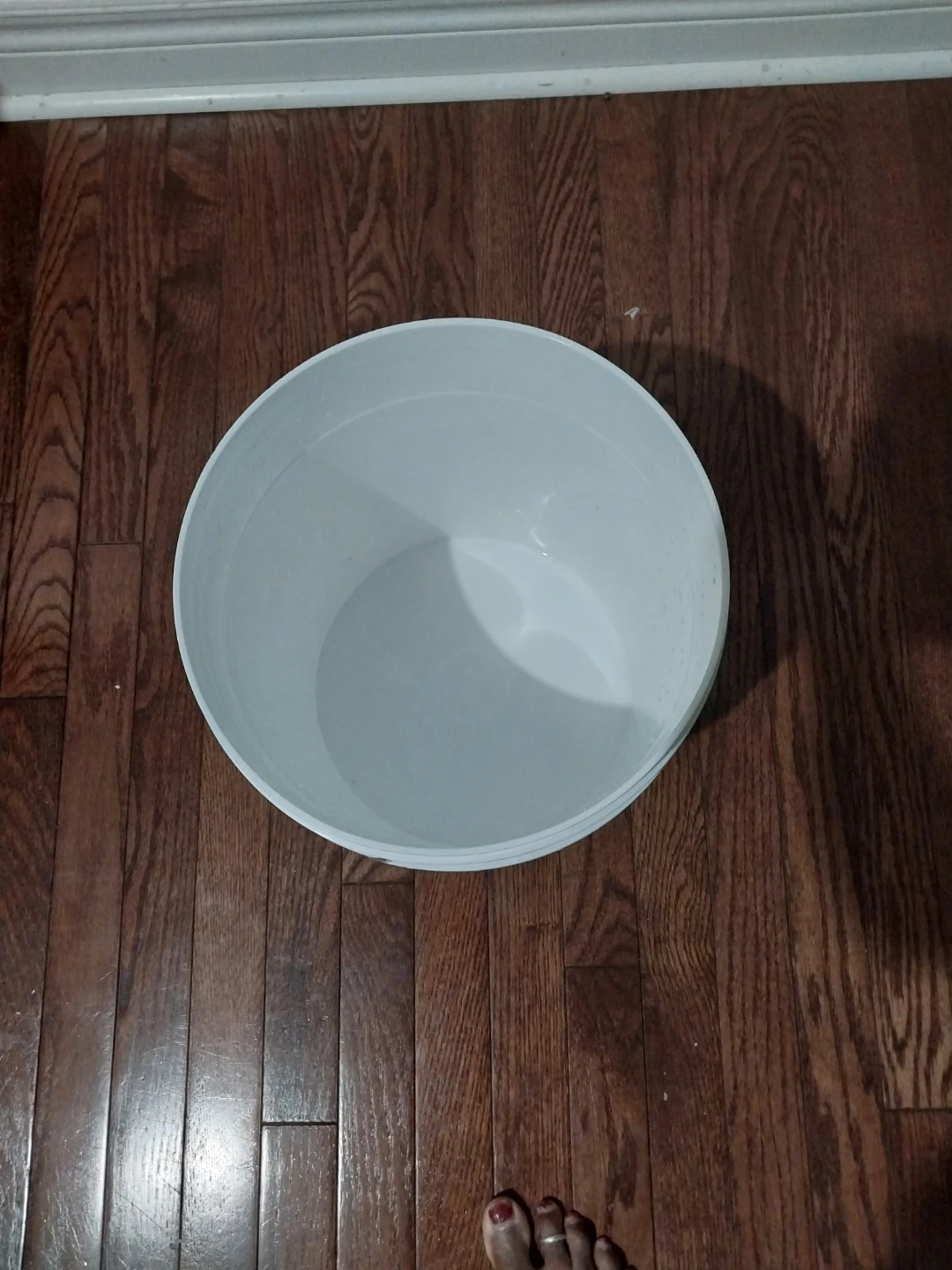 White Plastic Bucket with Lid - photo 2